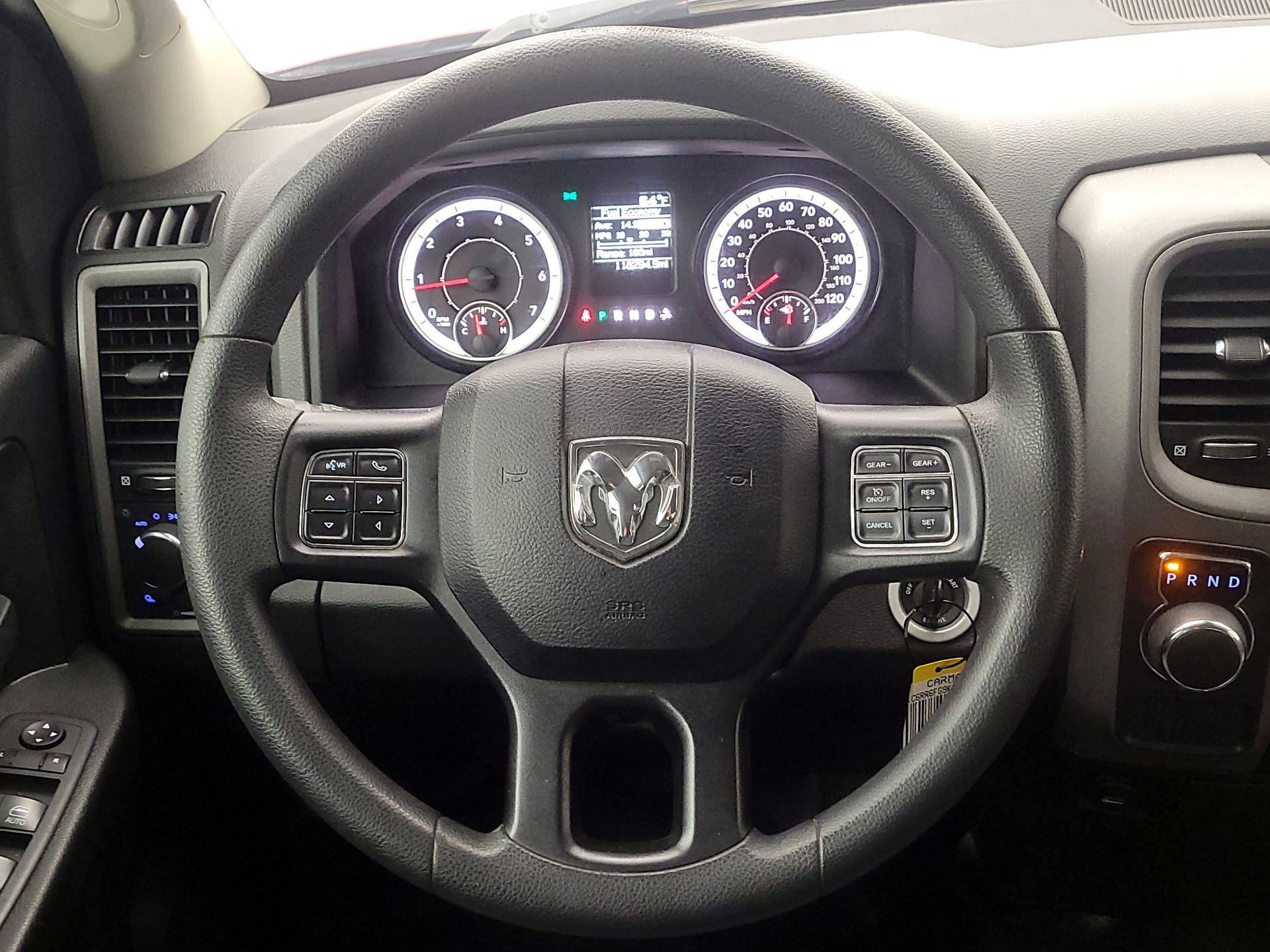 Thumbnail: 2019 RAM 1500 Classic - 10