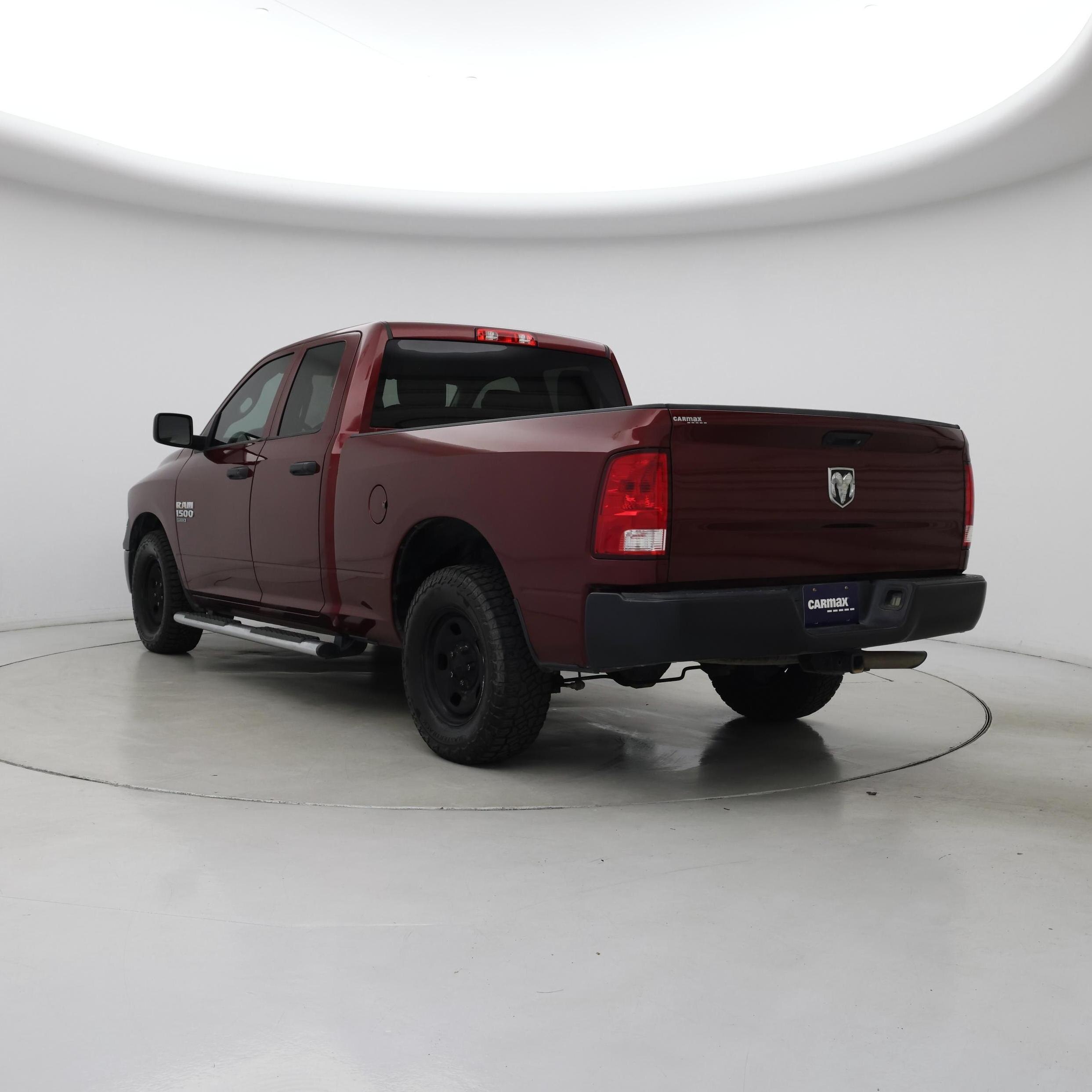 Thumbnail: 2019 RAM 1500 Classic - 2