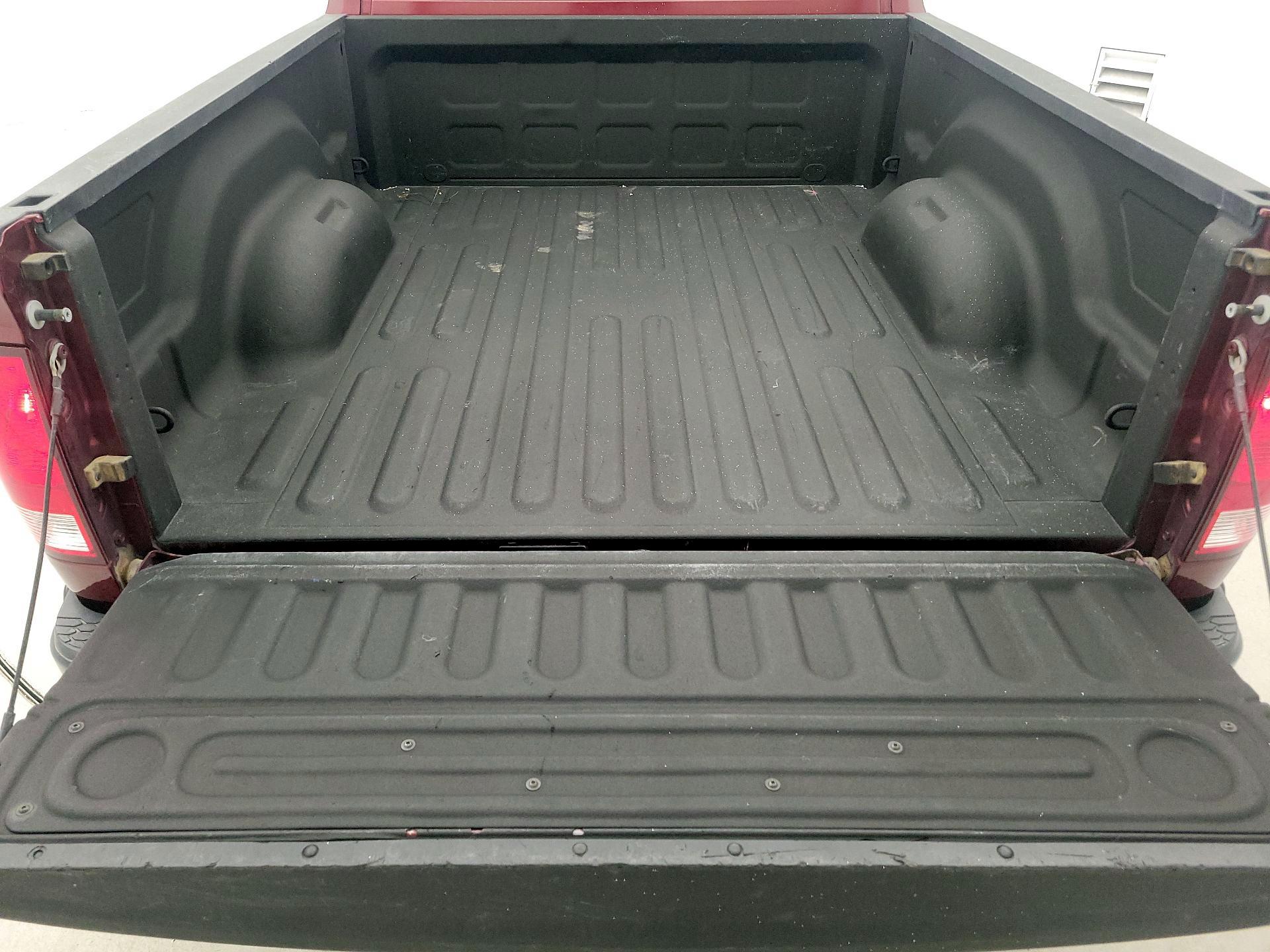 Thumbnail: 2019 RAM 1500 Classic - 20