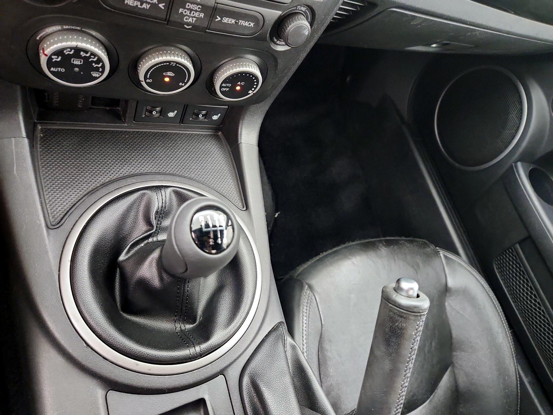 Thumbnail: 2013 Mazda MX-5 Miata - 16