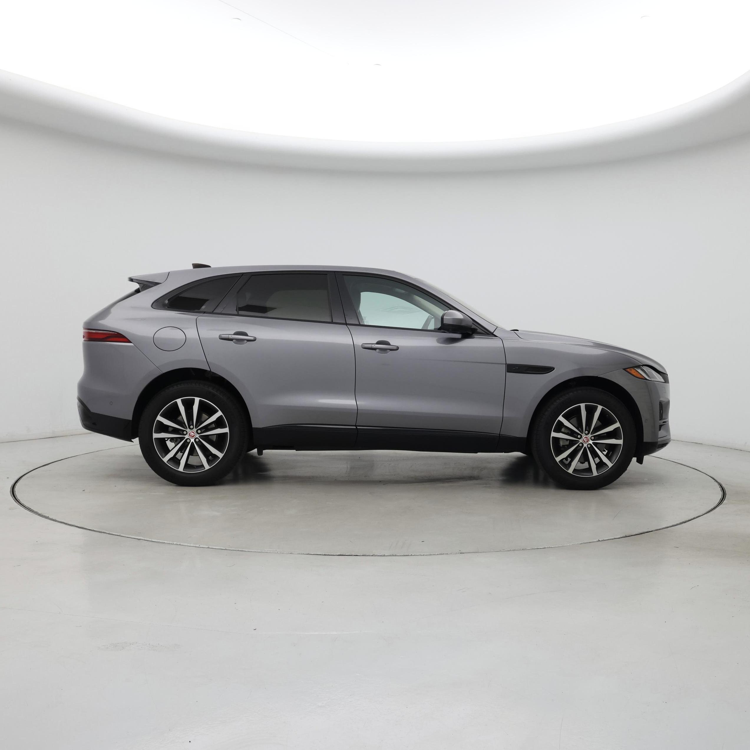 Thumbnail: 2021 Jaguar F-Pace - 7