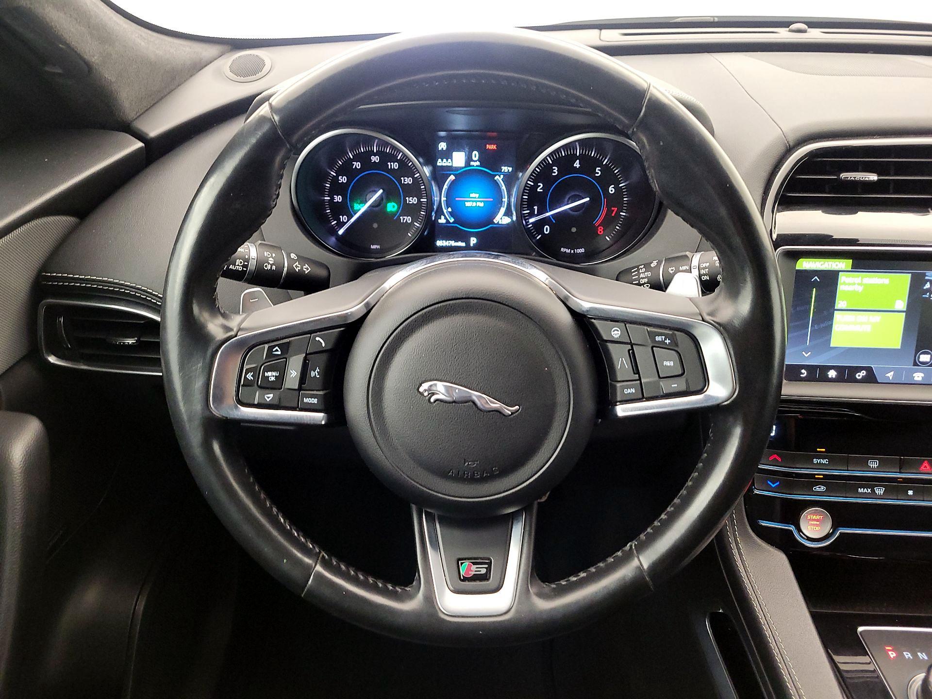 Thumbnail: 2020 Jaguar F-Pace - 9