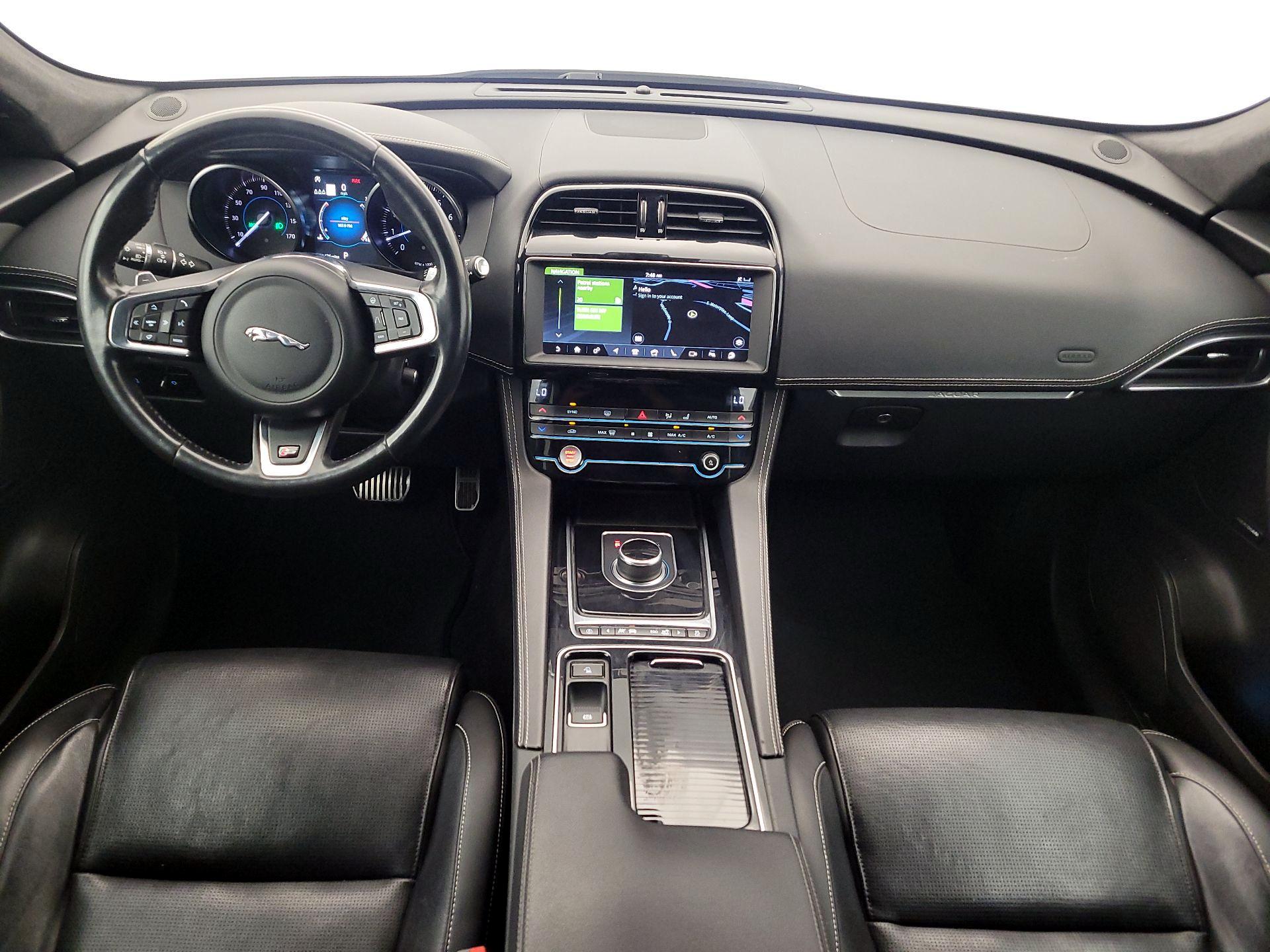 Thumbnail: 2020 Jaguar F-Pace - 11