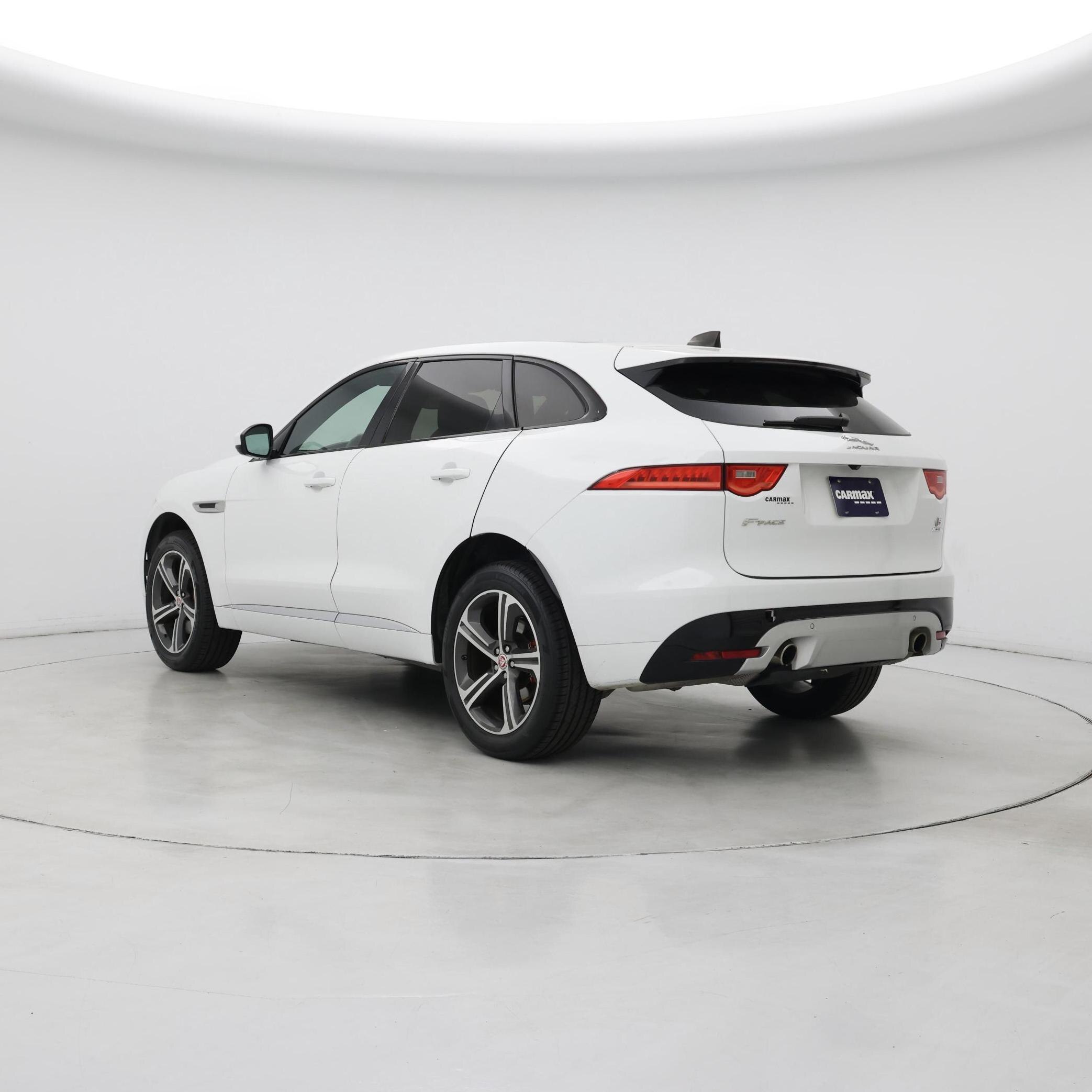 Thumbnail: 2020 Jaguar F-Pace - 2