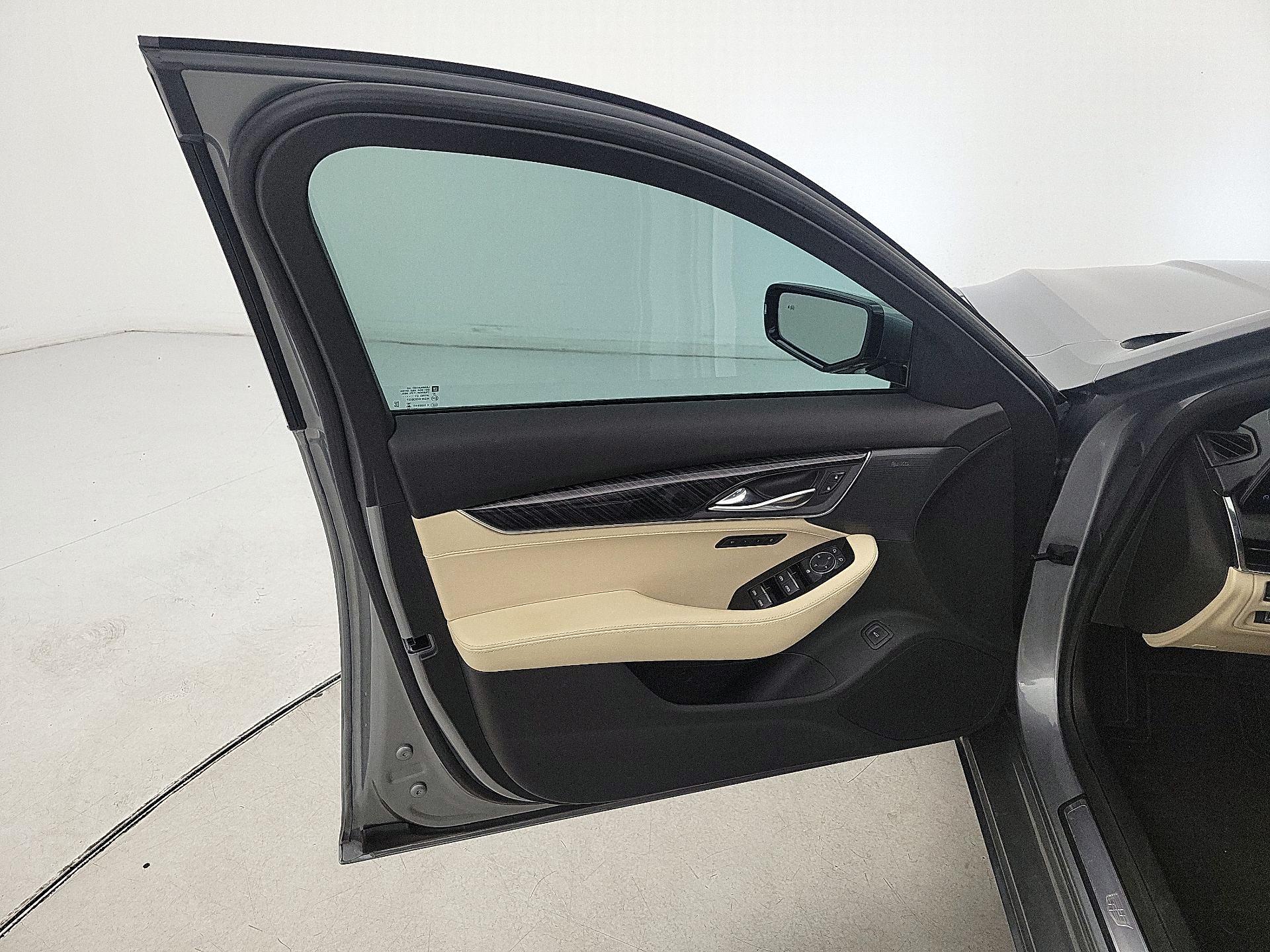 Thumbnail: 2025 Cadillac CT5 - 12