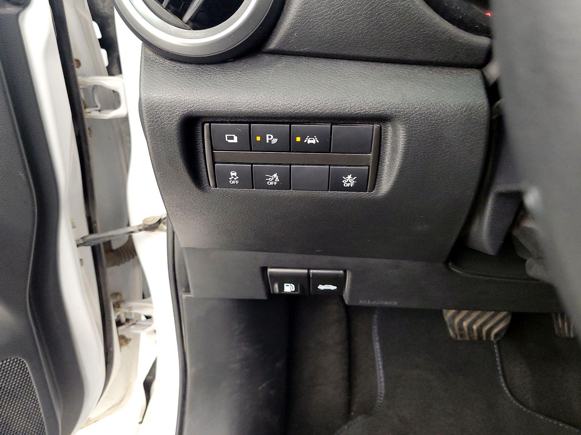 Thumbnail: 2020 Nissan Versa - 13