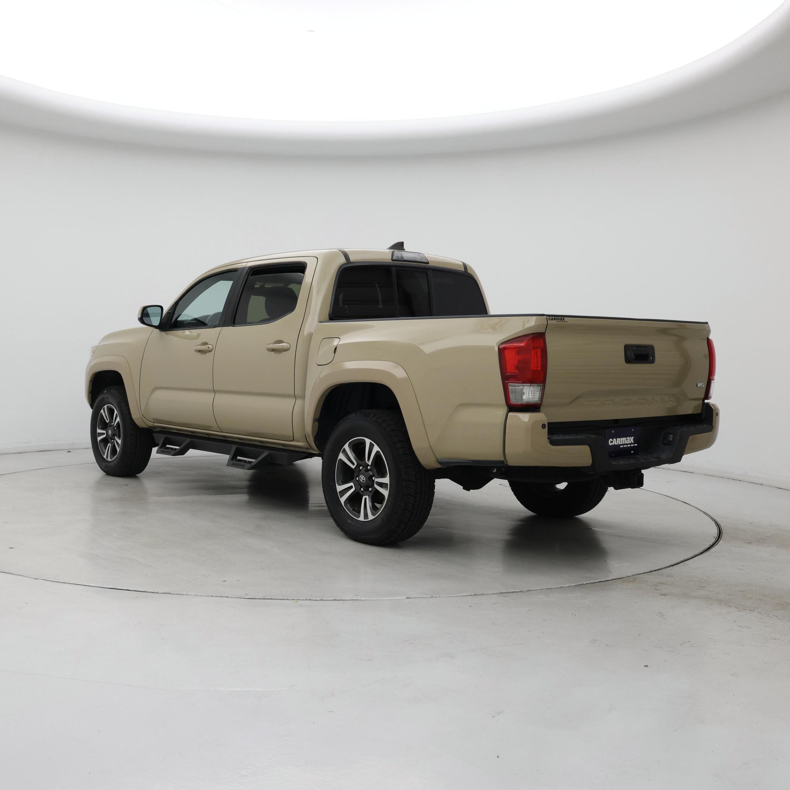 Thumbnail: 2016 Toyota Tacoma - 2