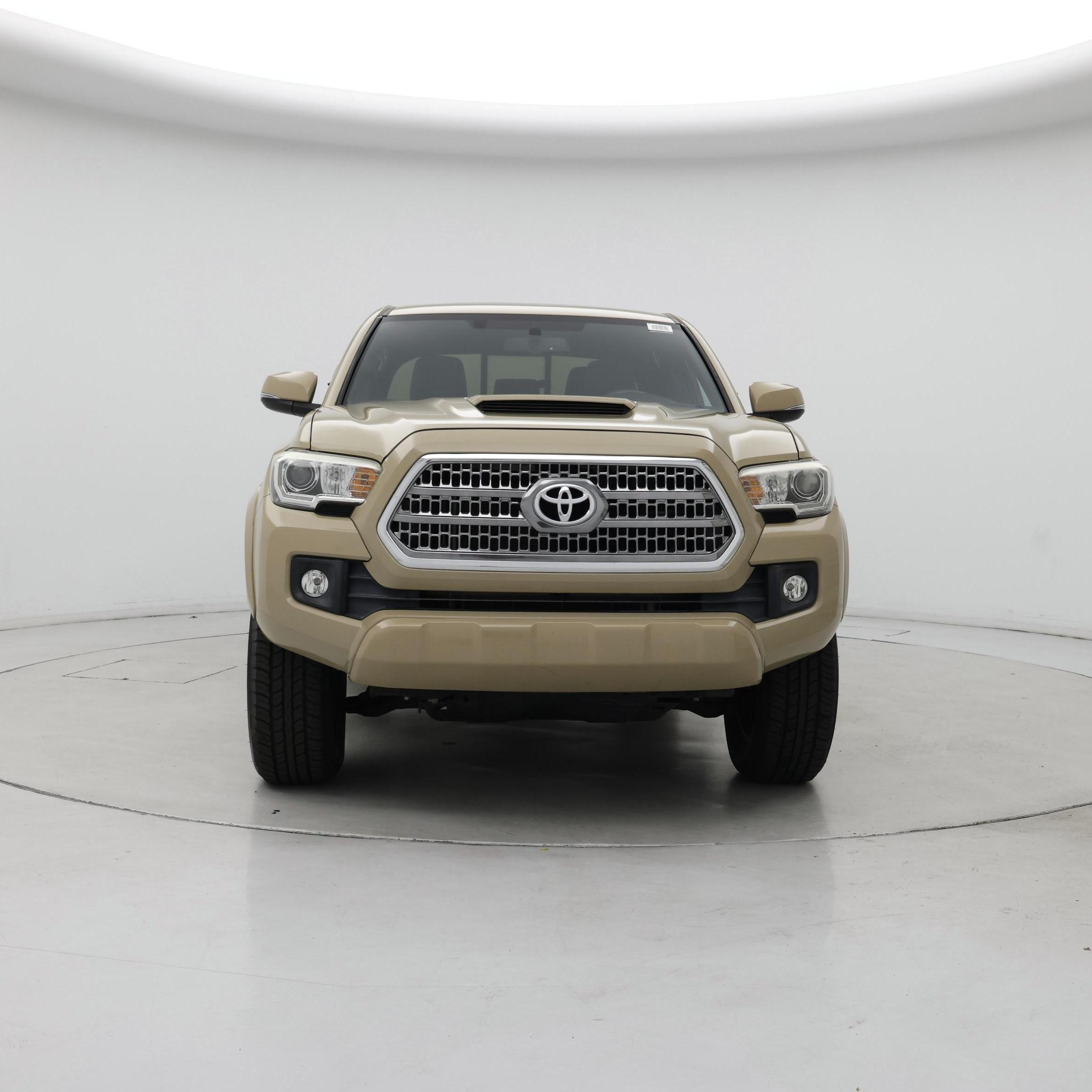Thumbnail: 2016 Toyota Tacoma - 5
