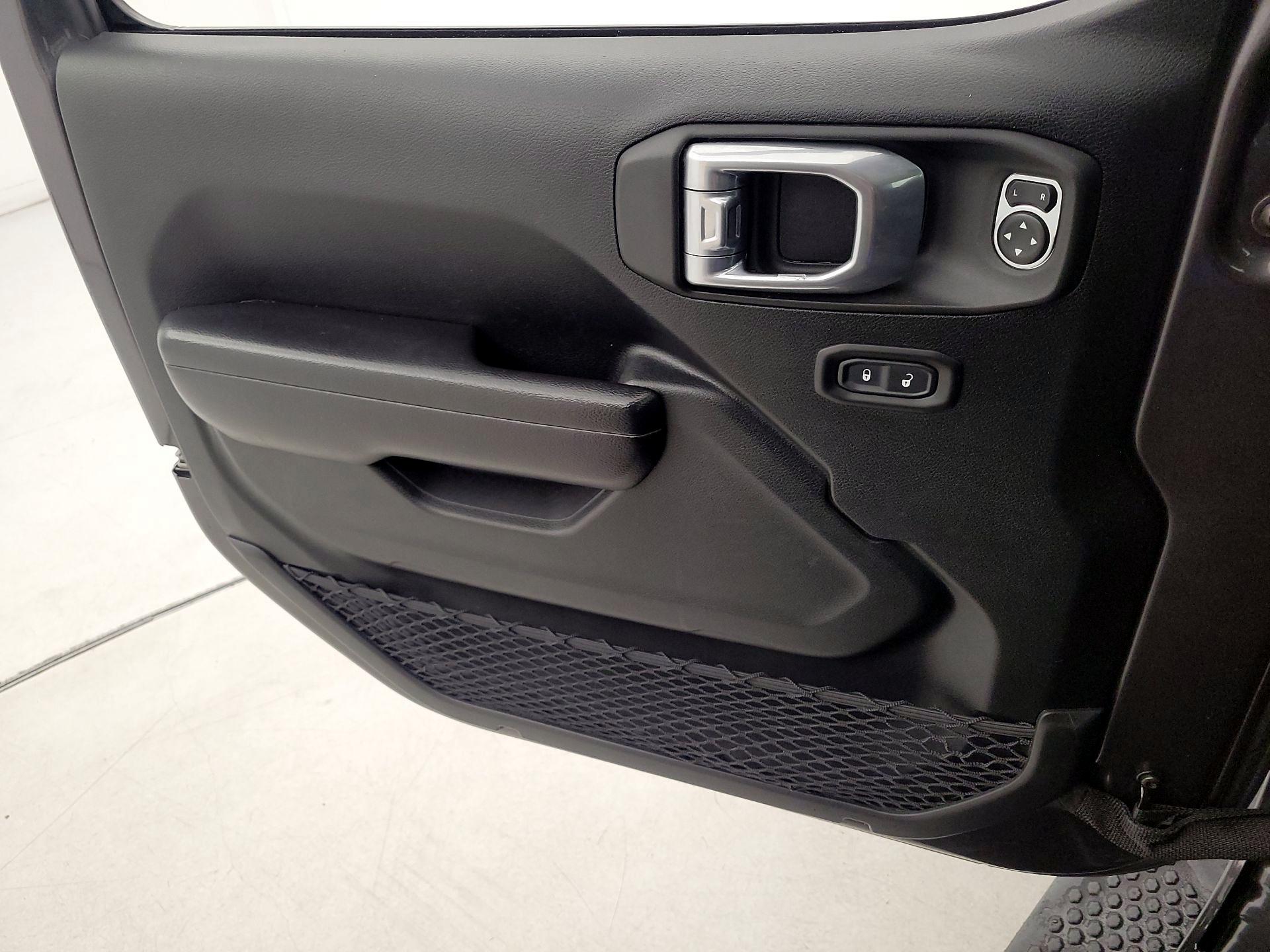 Thumbnail: 2021 Jeep Wrangler - 12