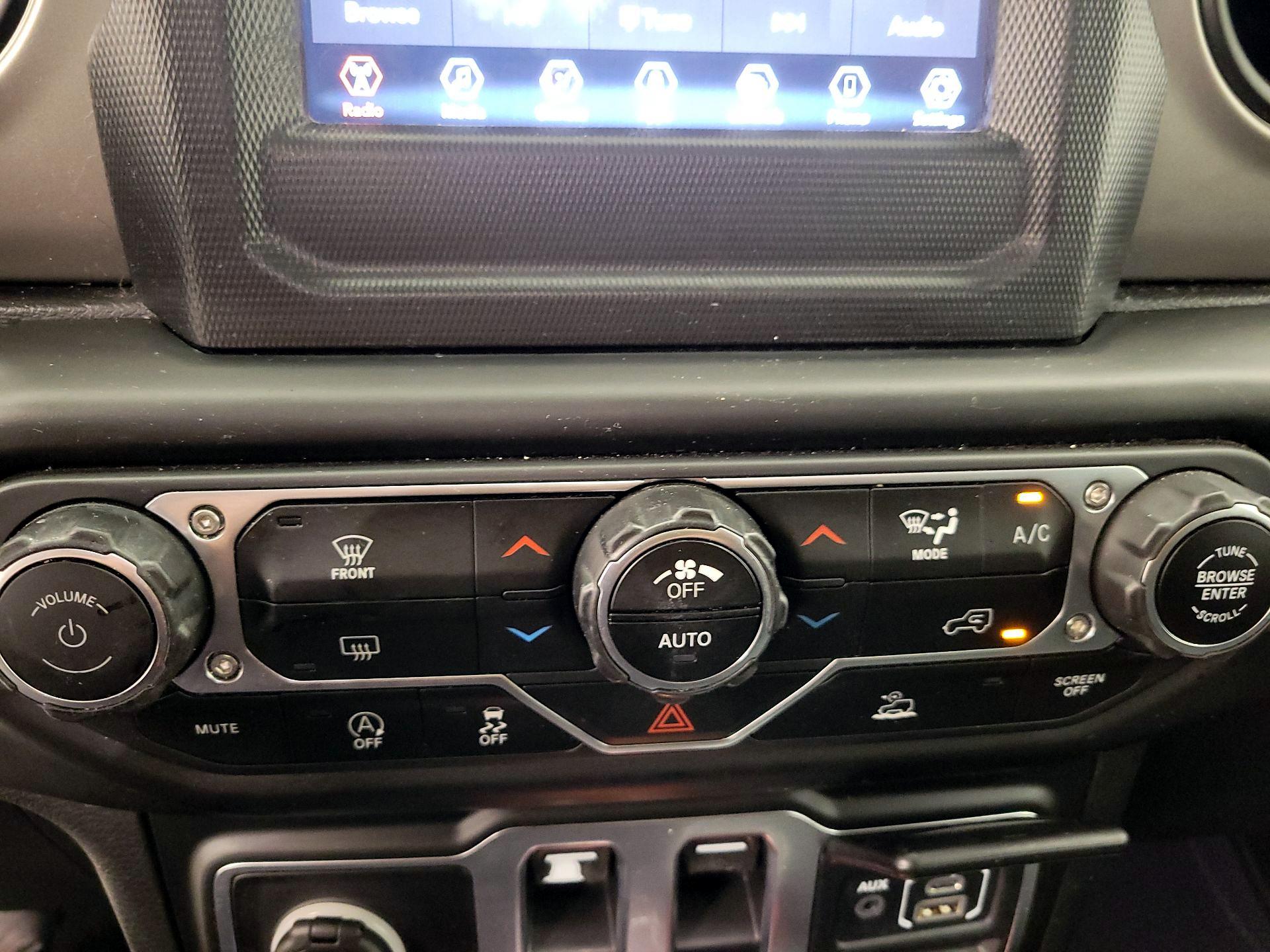 Thumbnail: 2021 Jeep Wrangler - 16