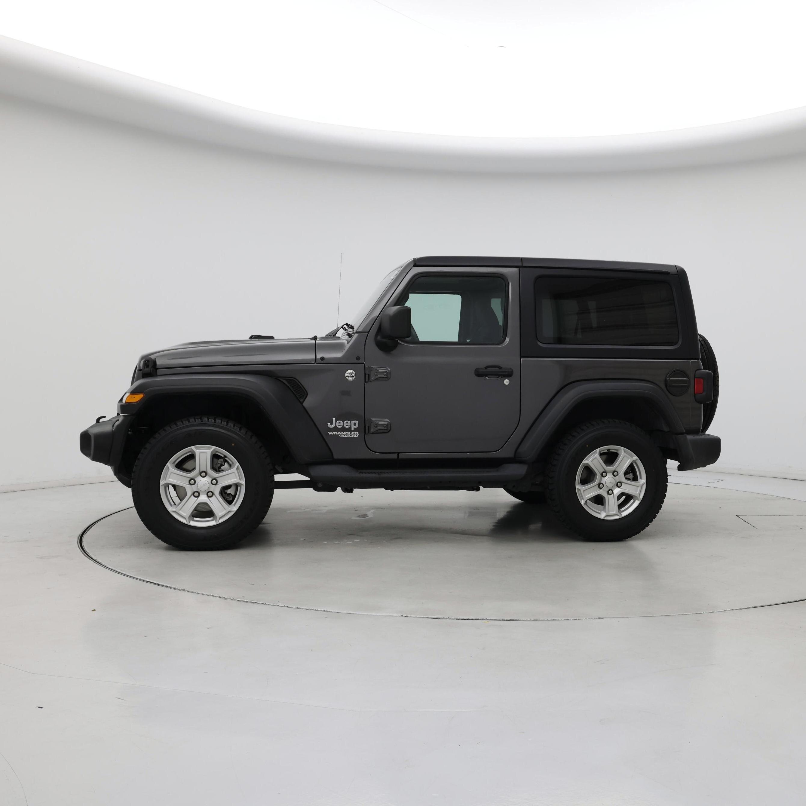 Thumbnail: 2021 Jeep Wrangler - 3