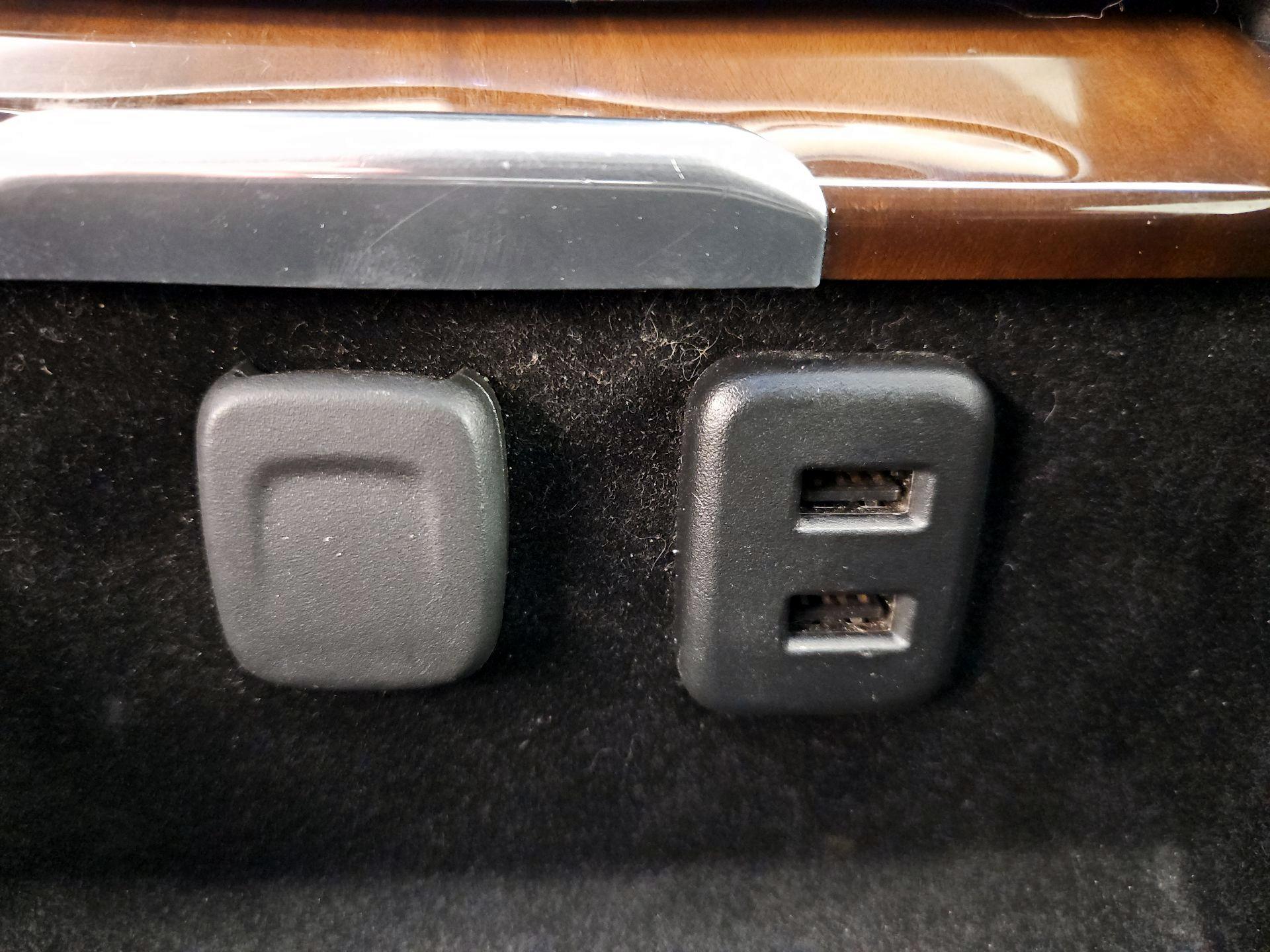 Thumbnail: 2019 Cadillac Escalade - 19