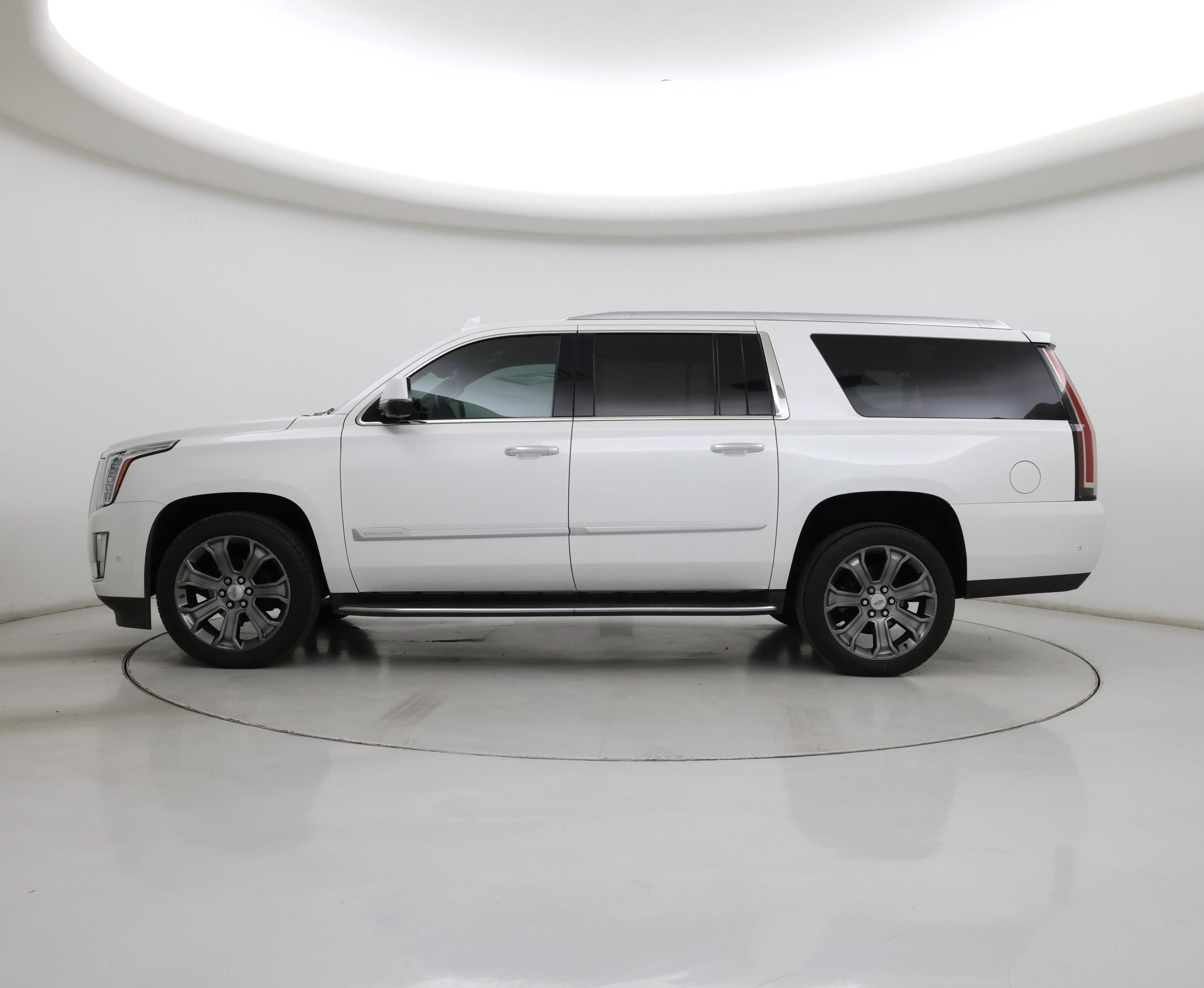 Thumbnail: 2019 Cadillac Escalade - 3