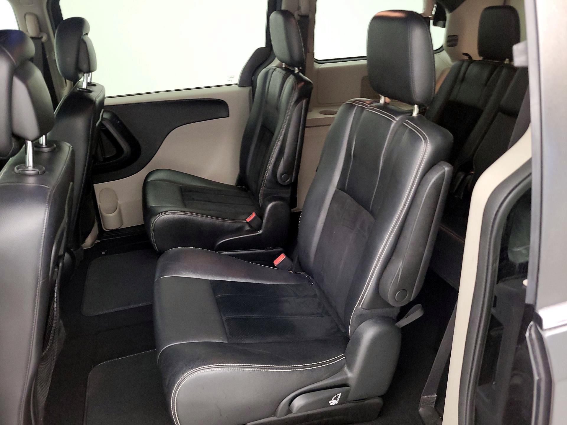 Thumbnail: 2018 Dodge Grand Caravan - 19