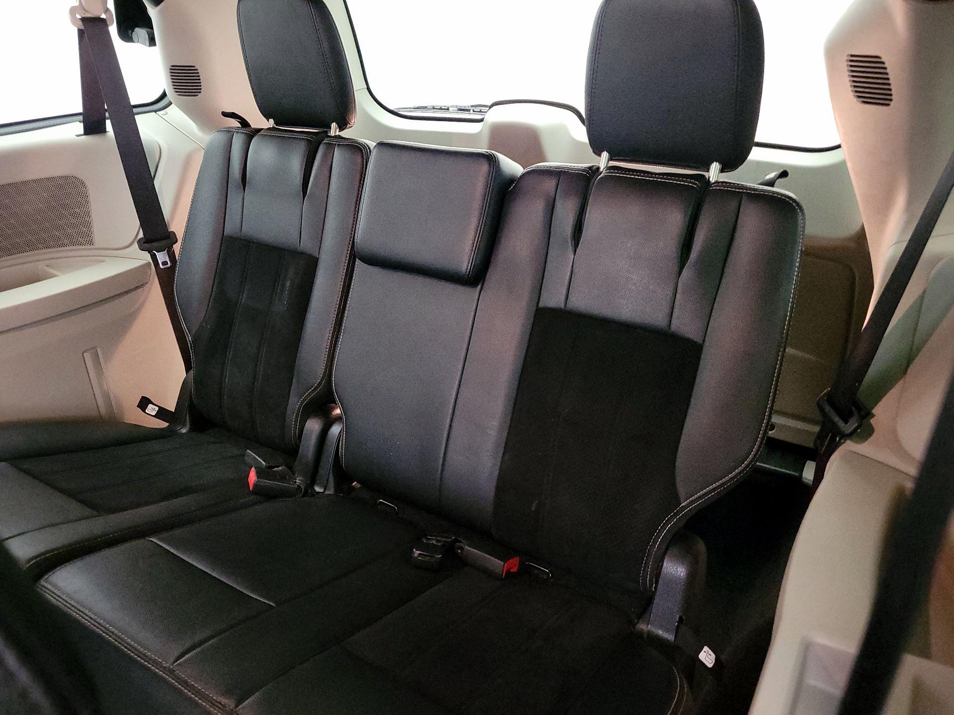 Thumbnail: 2018 Dodge Grand Caravan - 20