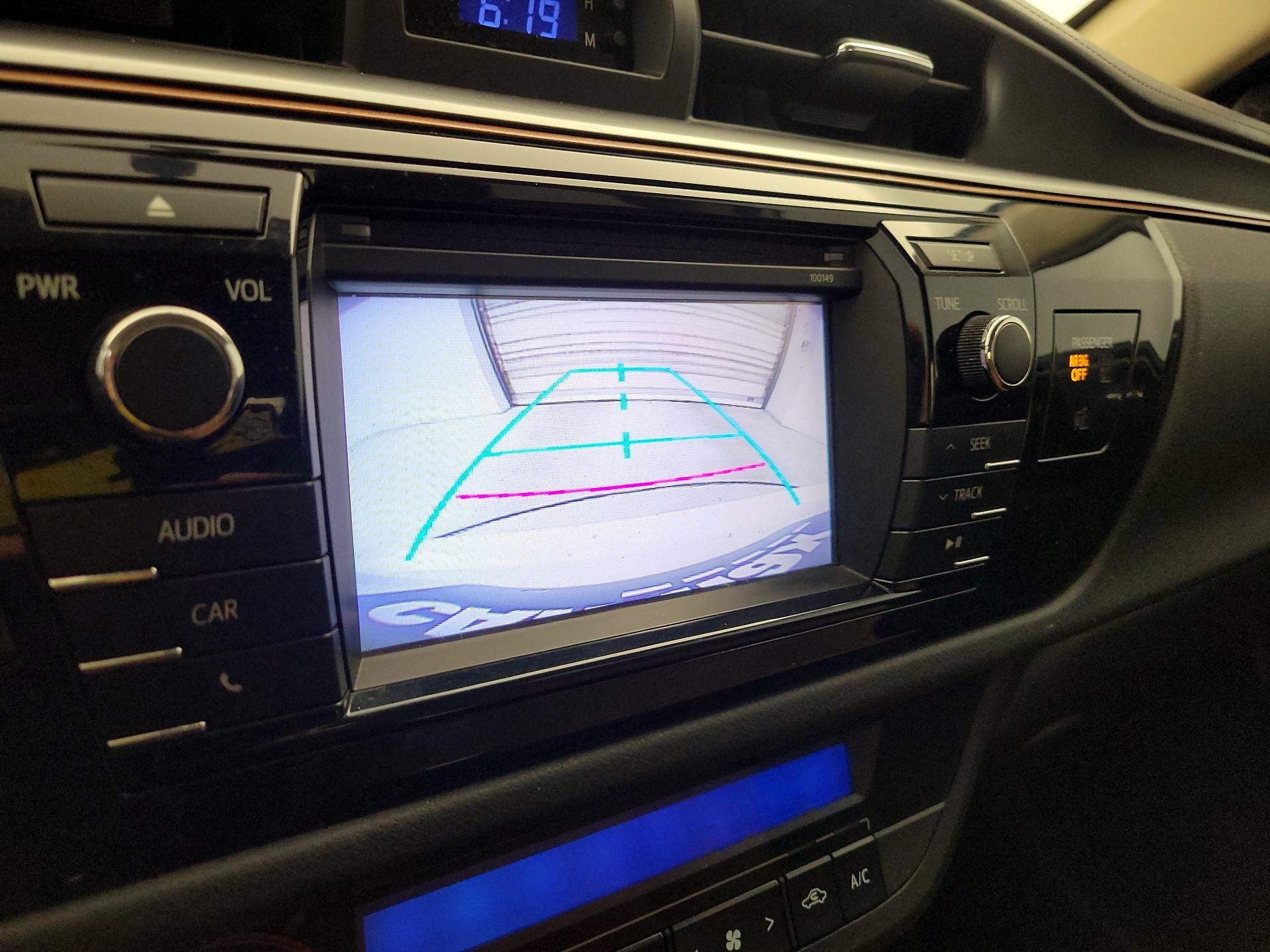 Thumbnail: 2014 Toyota Corolla - 14