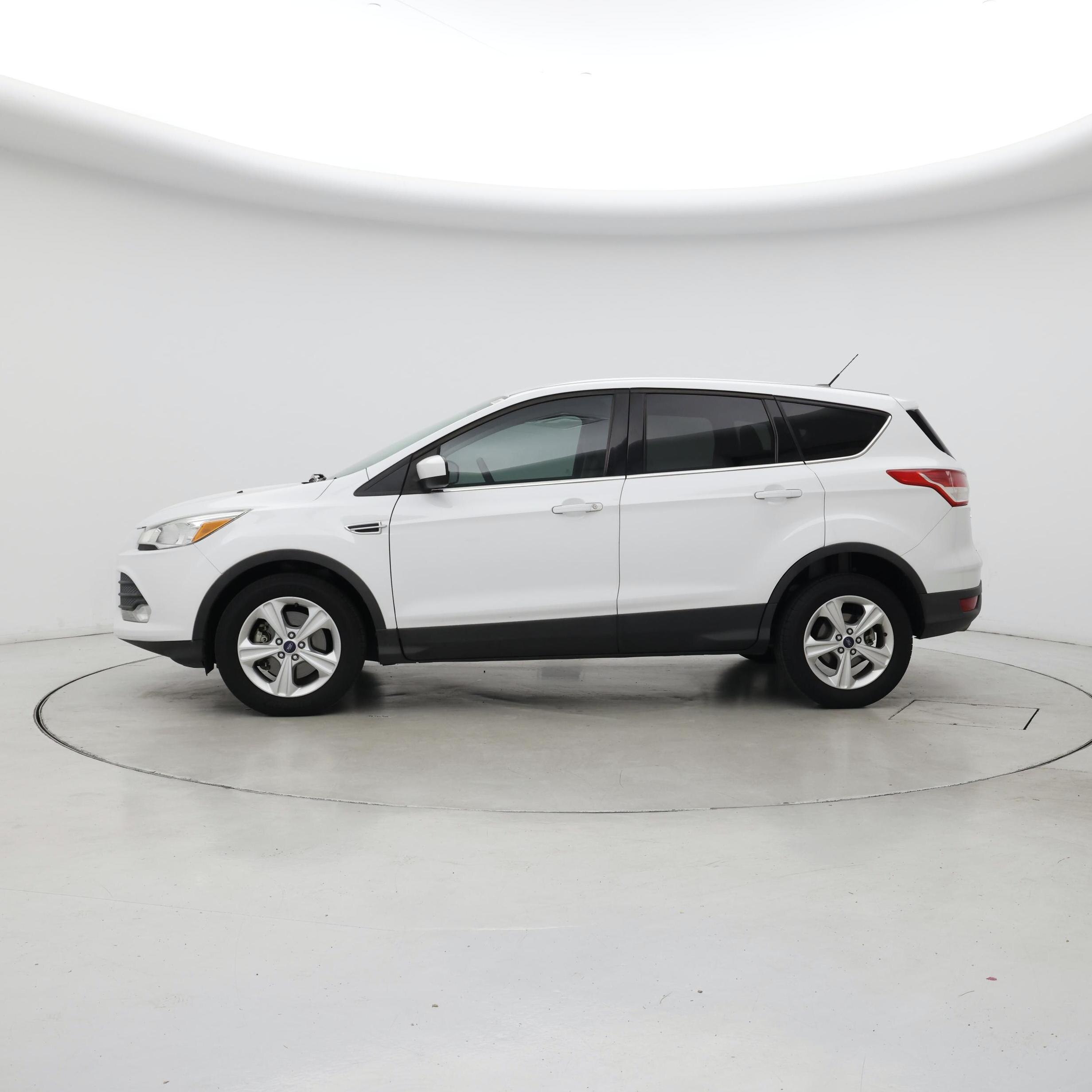 Thumbnail: 2016 Ford Escape - 3