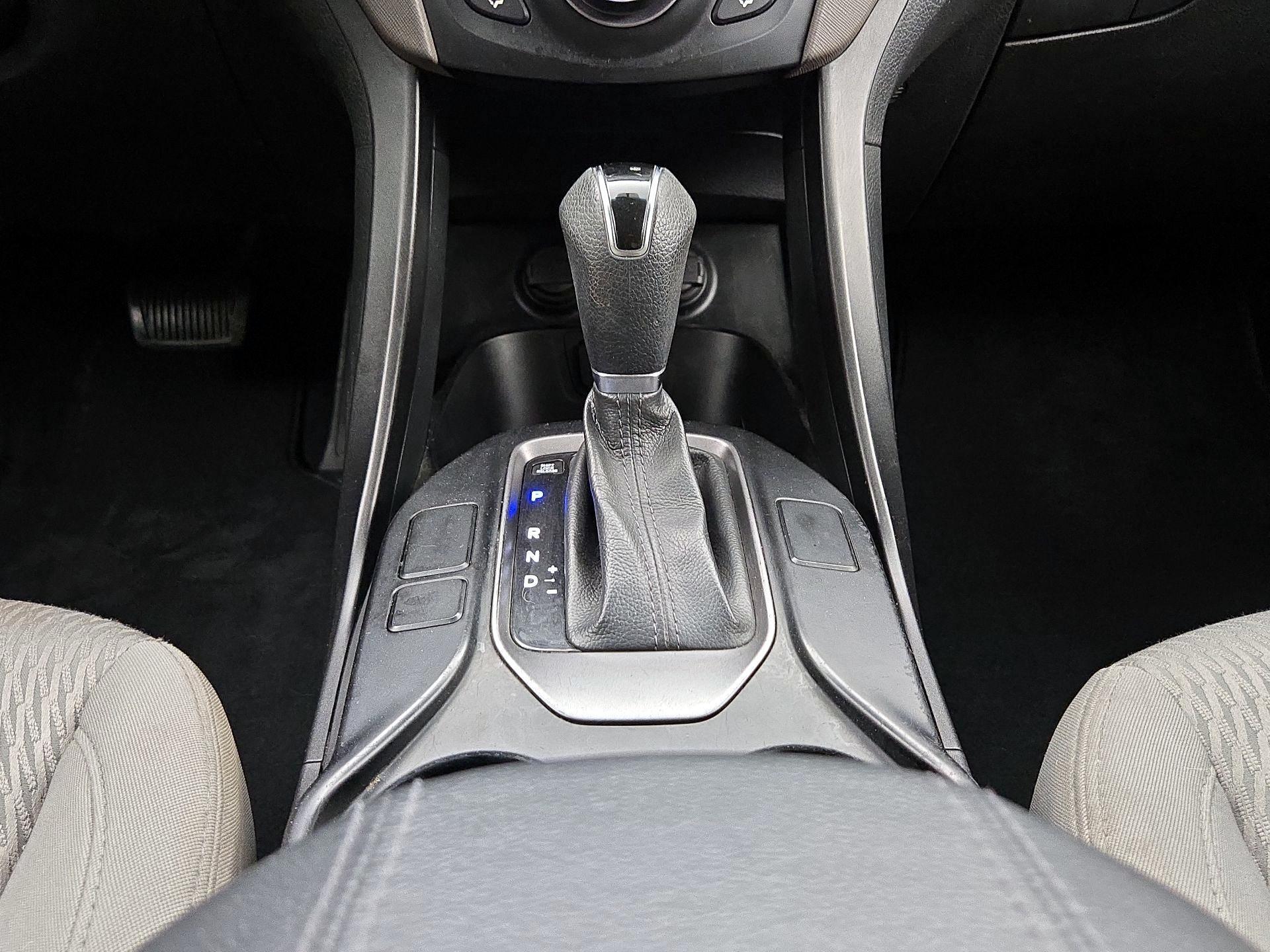 Thumbnail: 2014 Hyundai Santa Fe - 16