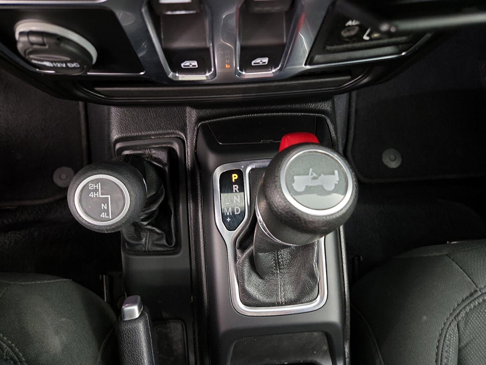 Thumbnail: 2020 Jeep Wrangler - 17