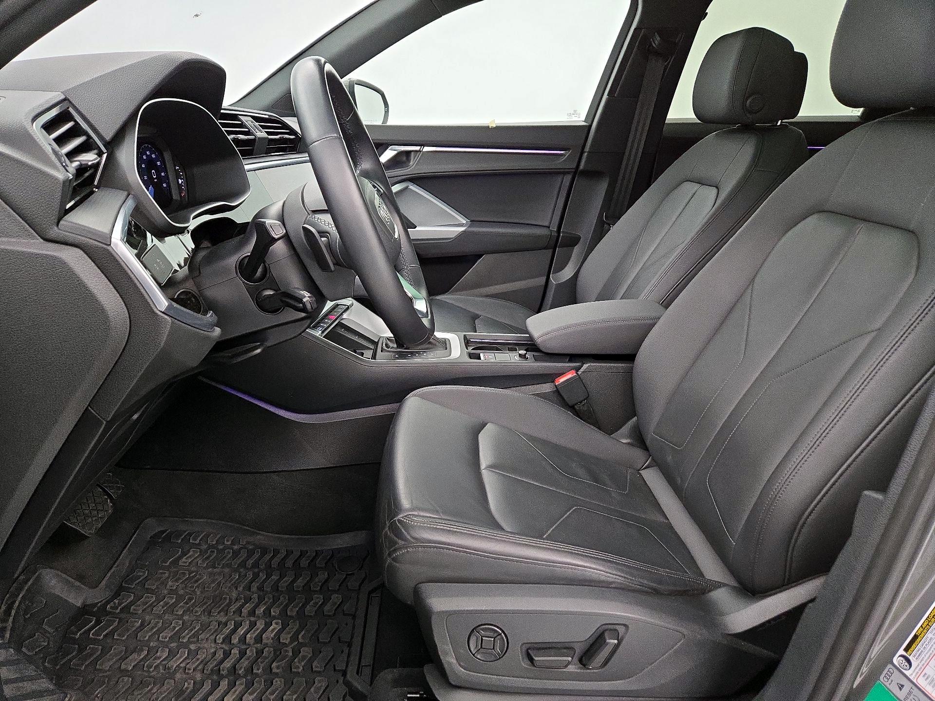Thumbnail: 2021 Audi Q3 - 11