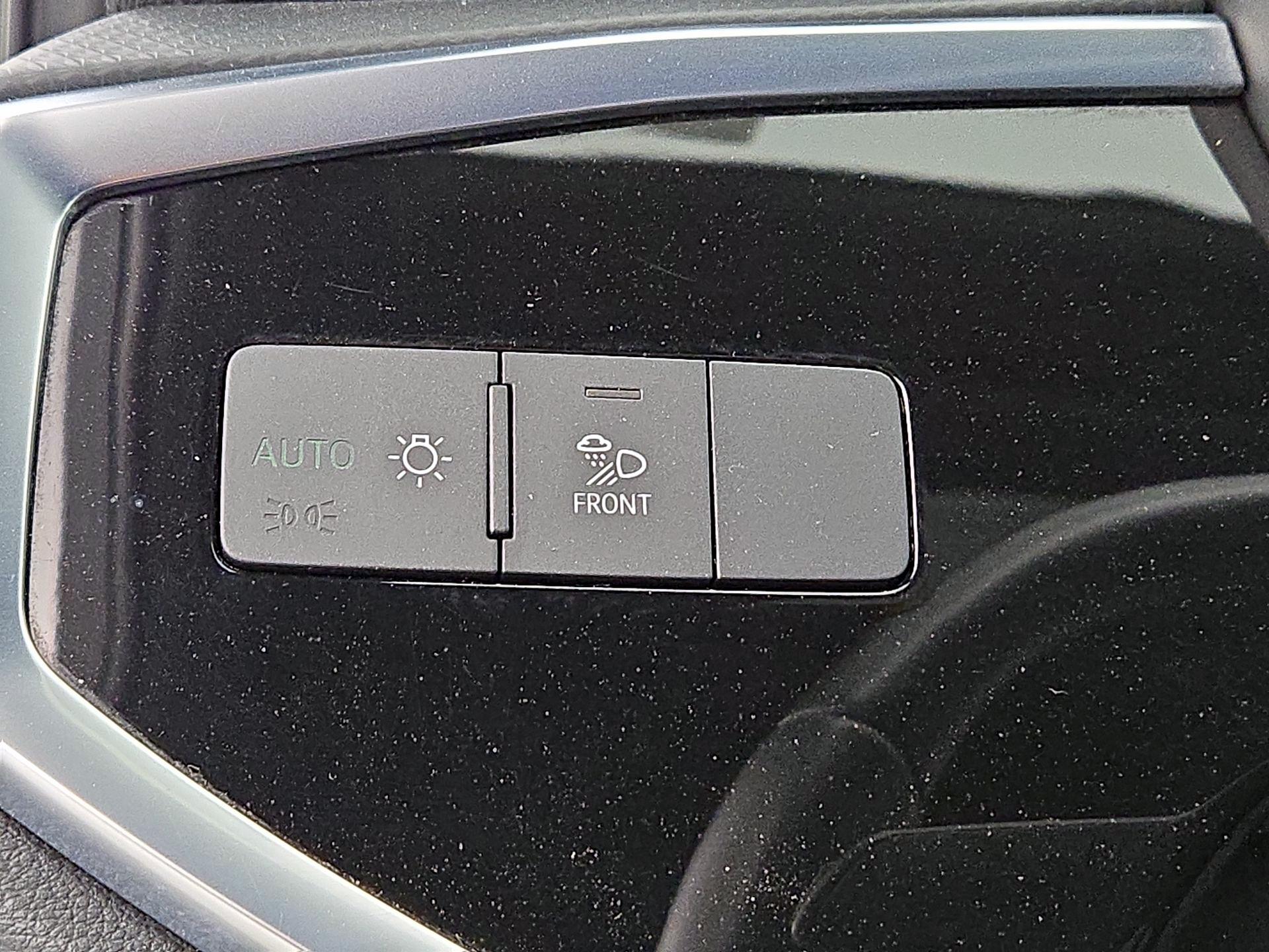 Thumbnail: 2021 Audi Q3 - 13