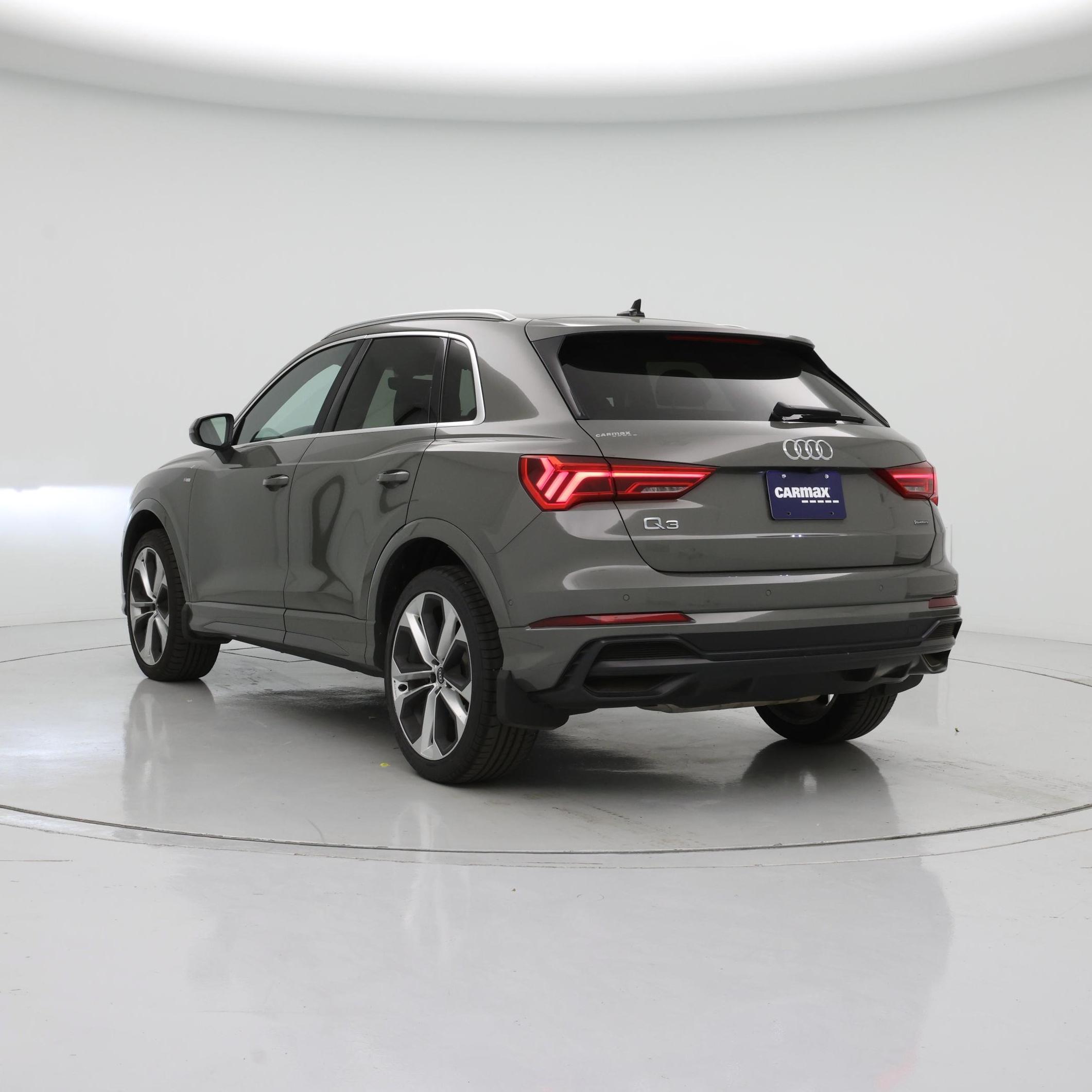 Thumbnail: 2021 Audi Q3 - 2