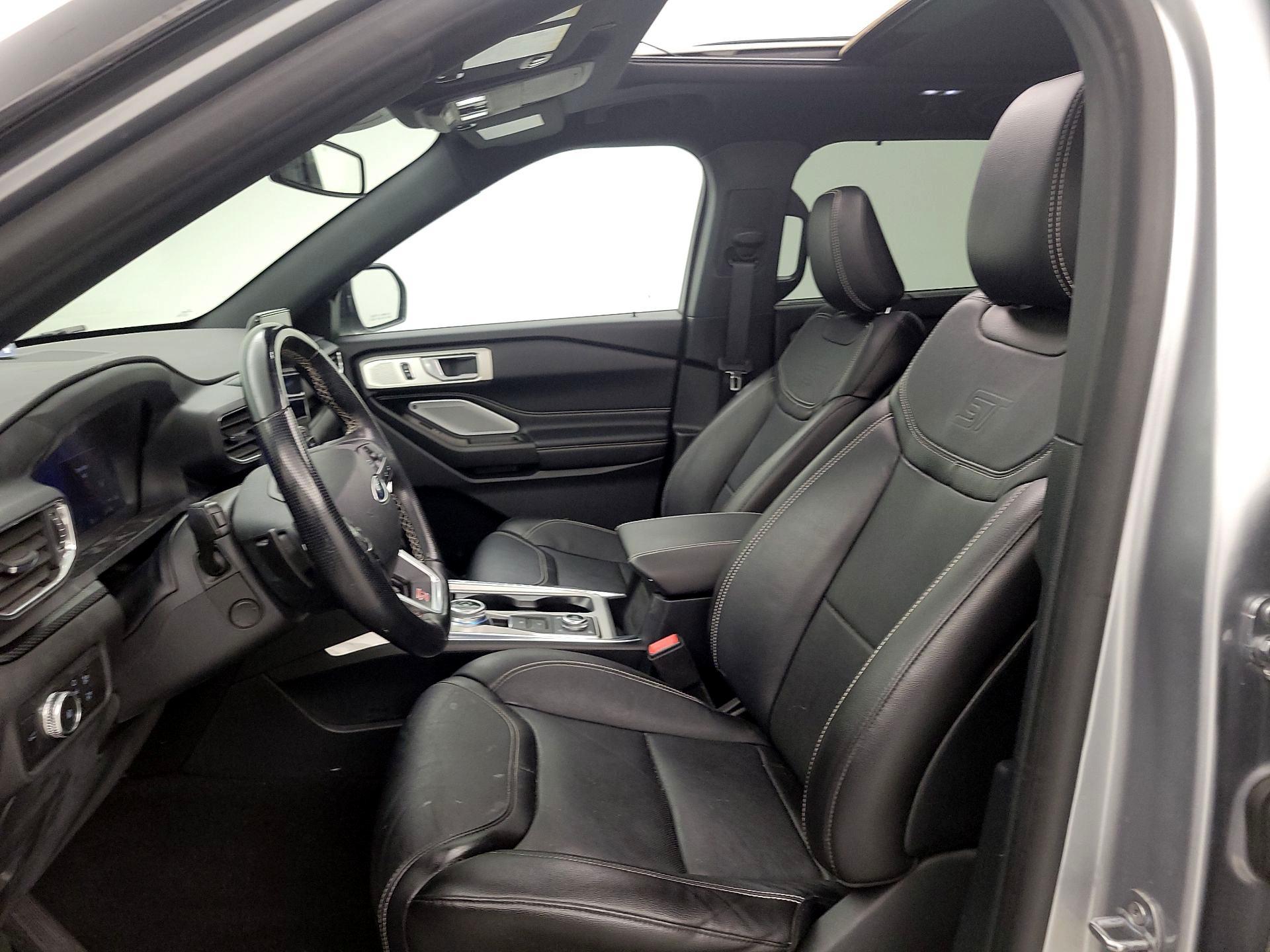 Thumbnail: 2020 Ford Explorer - 11