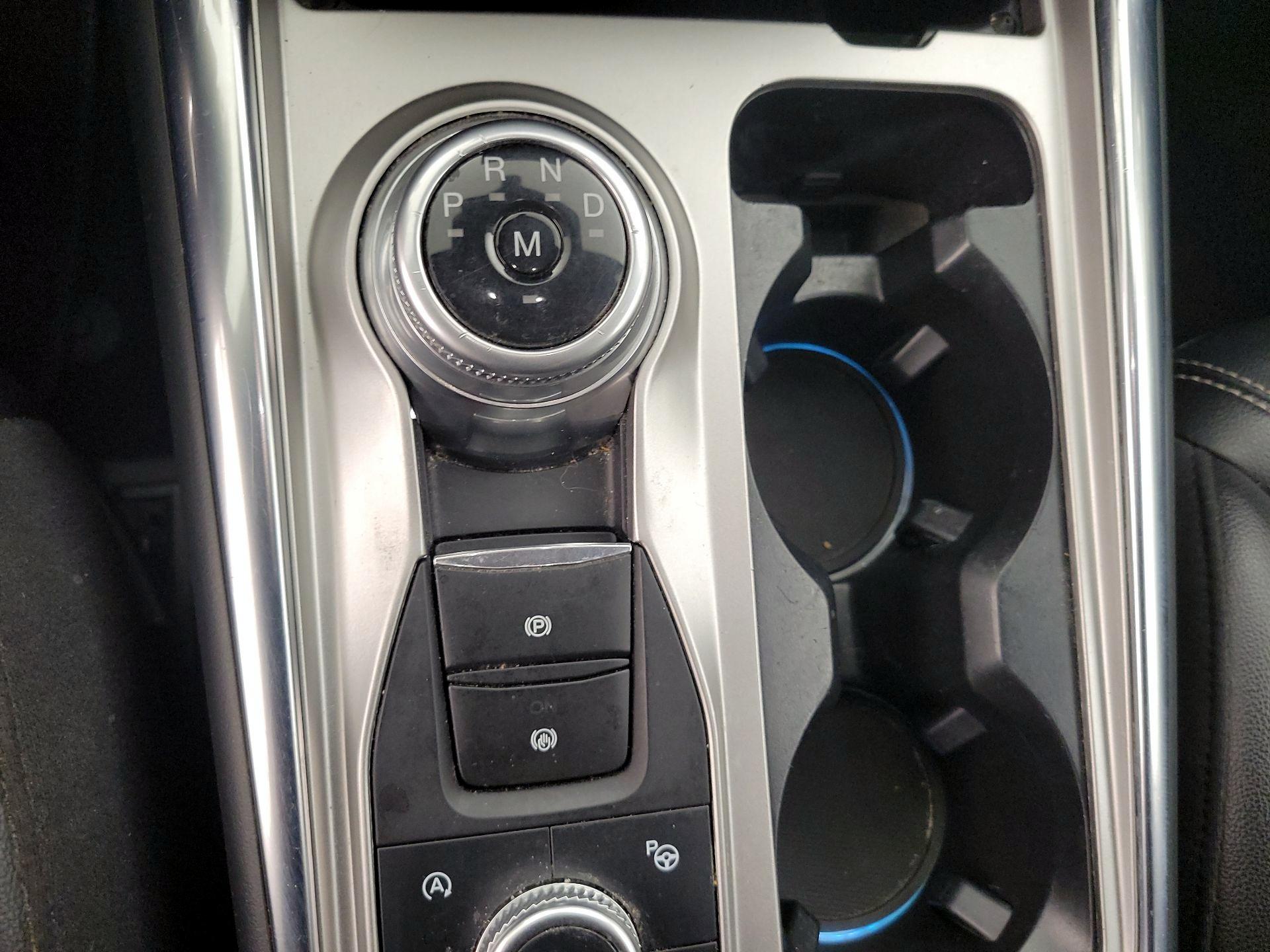Thumbnail: 2020 Ford Explorer - 18