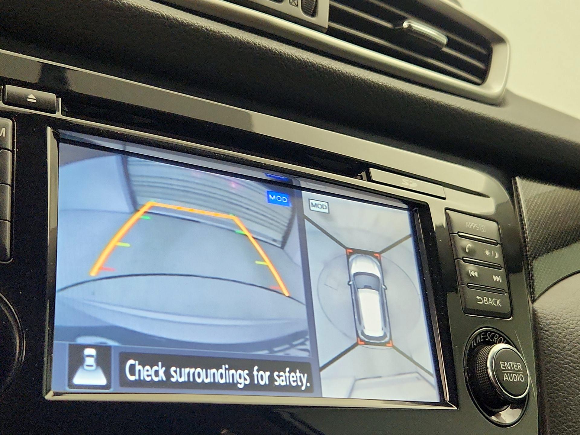 Thumbnail: 2014 Nissan Rogue - 15