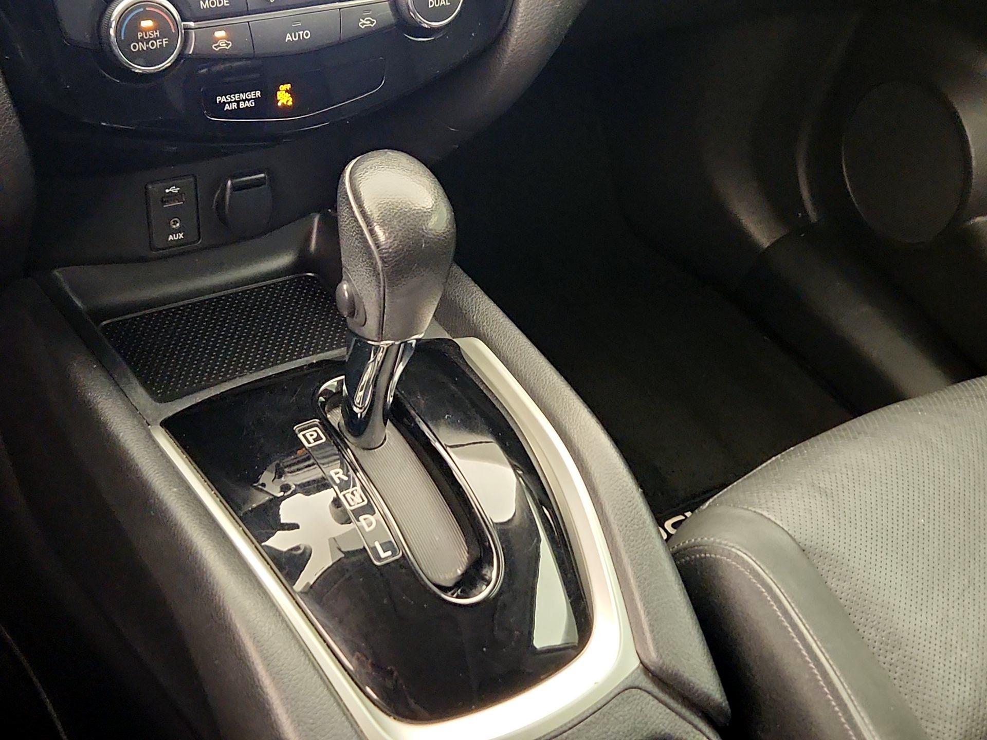 Thumbnail: 2014 Nissan Rogue - 18