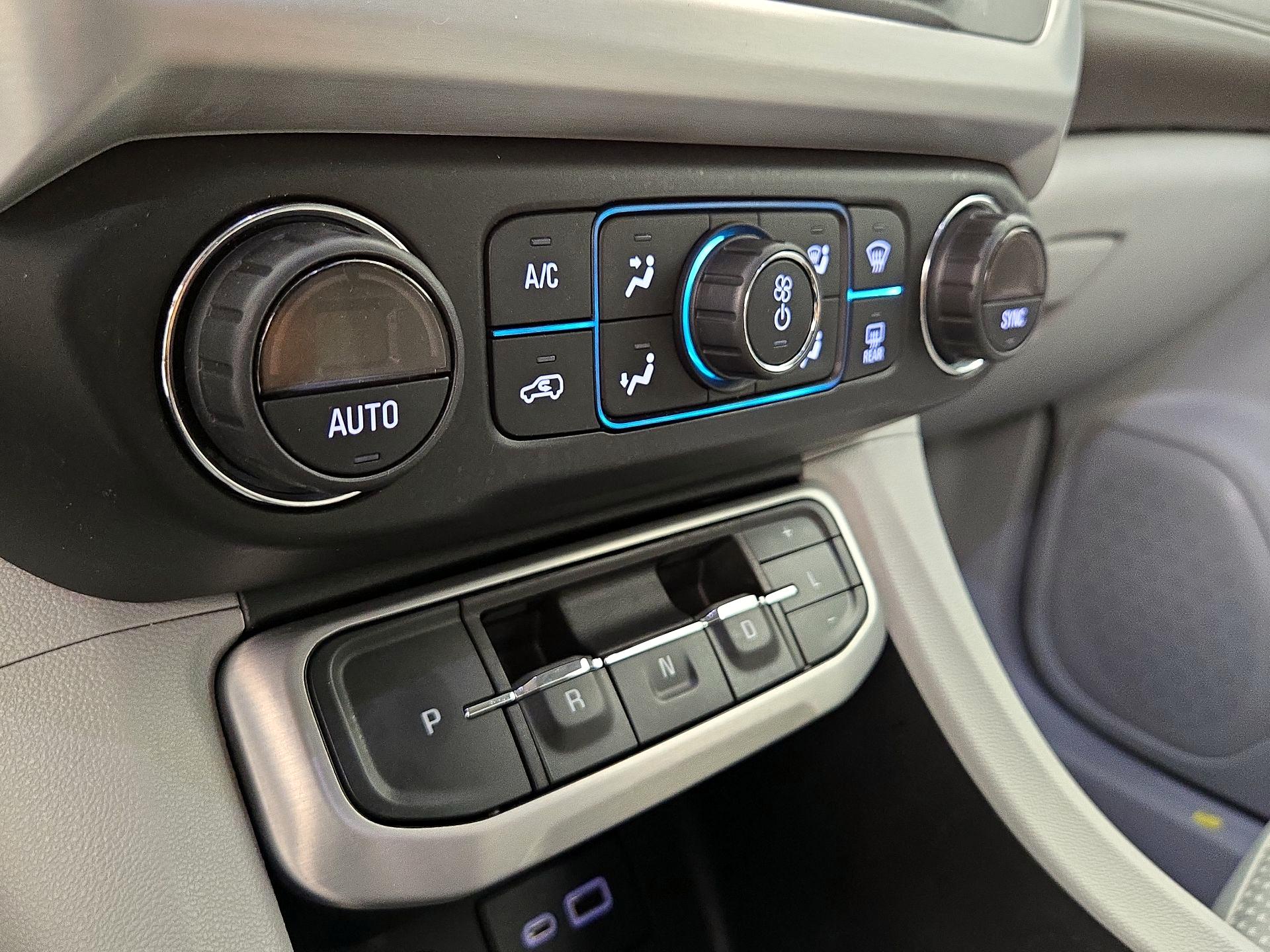 Thumbnail: 2021 GMC Acadia - 16