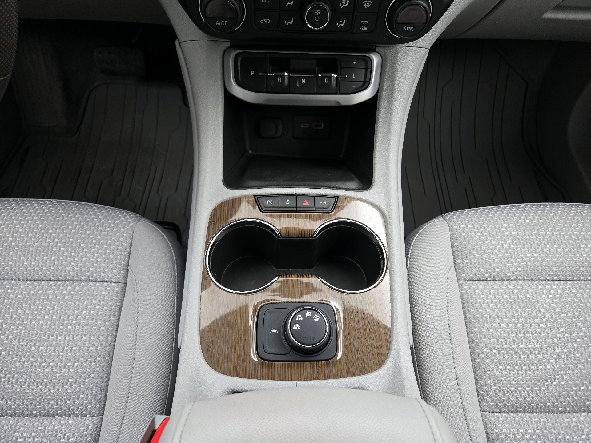 Thumbnail: 2021 GMC Acadia - 17