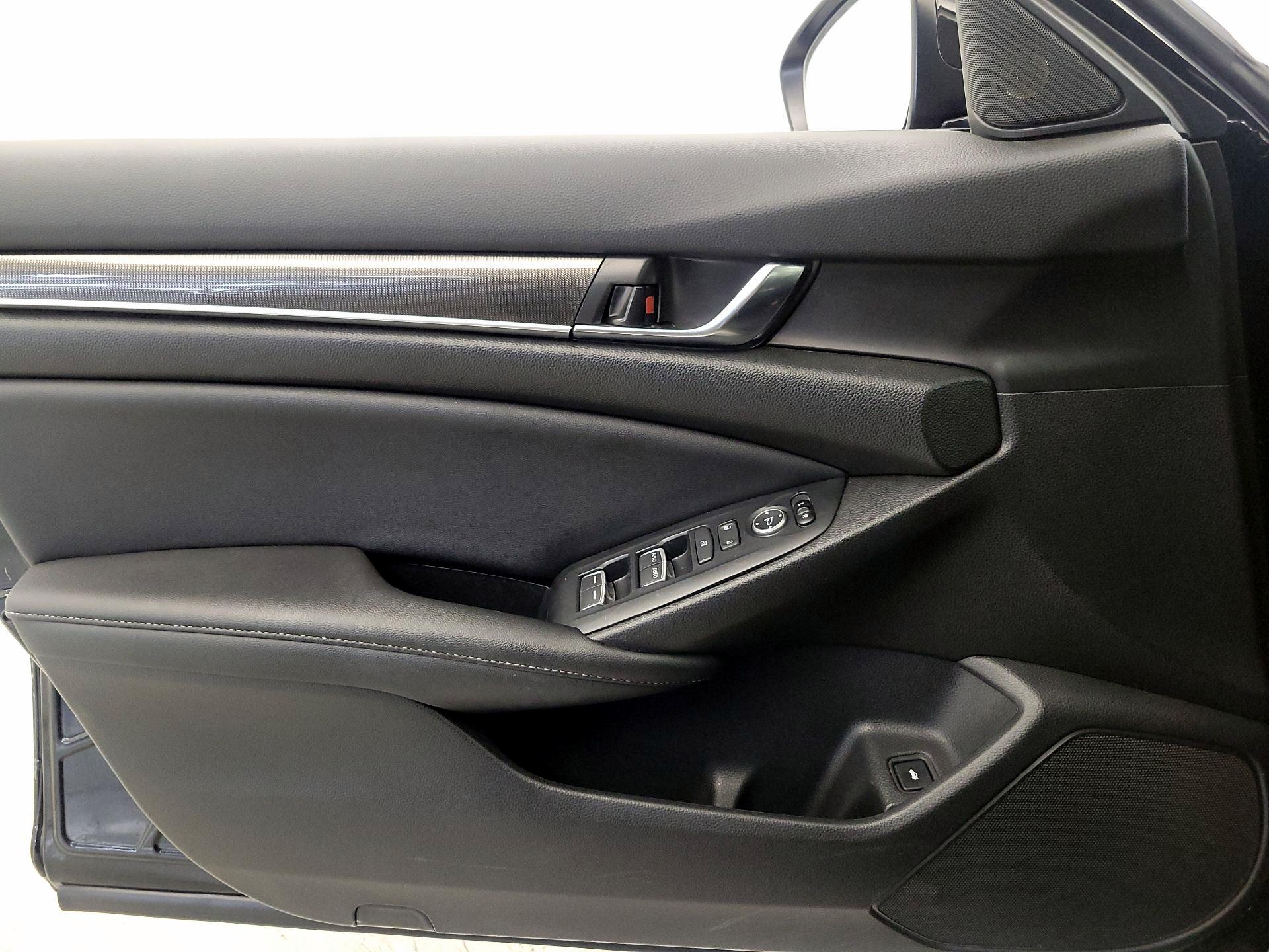 Thumbnail: 2022 Honda Accord - 12