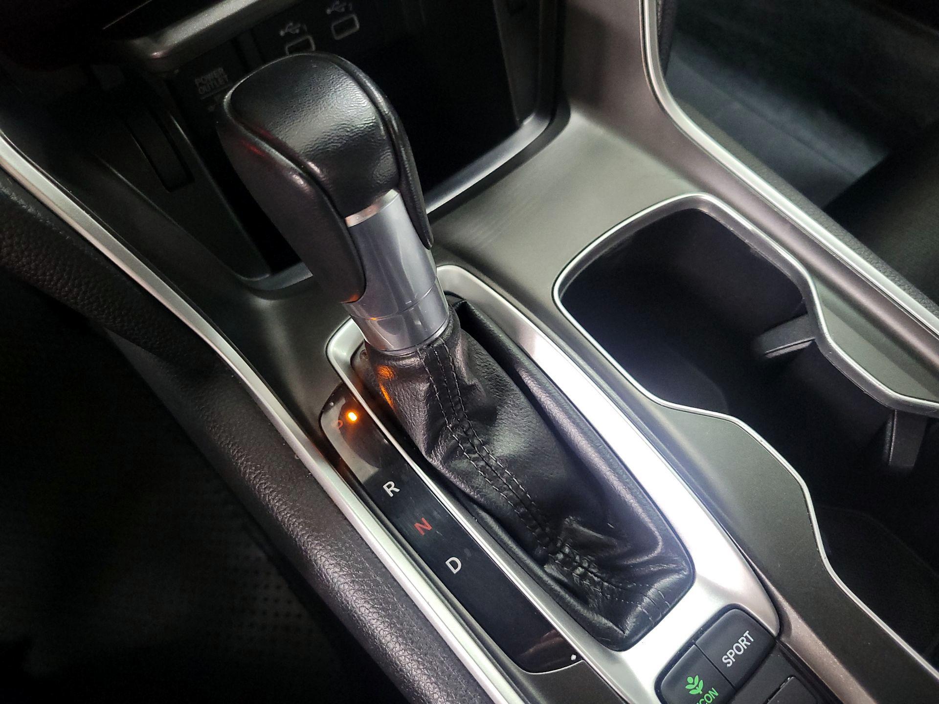 Thumbnail: 2022 Honda Accord - 17