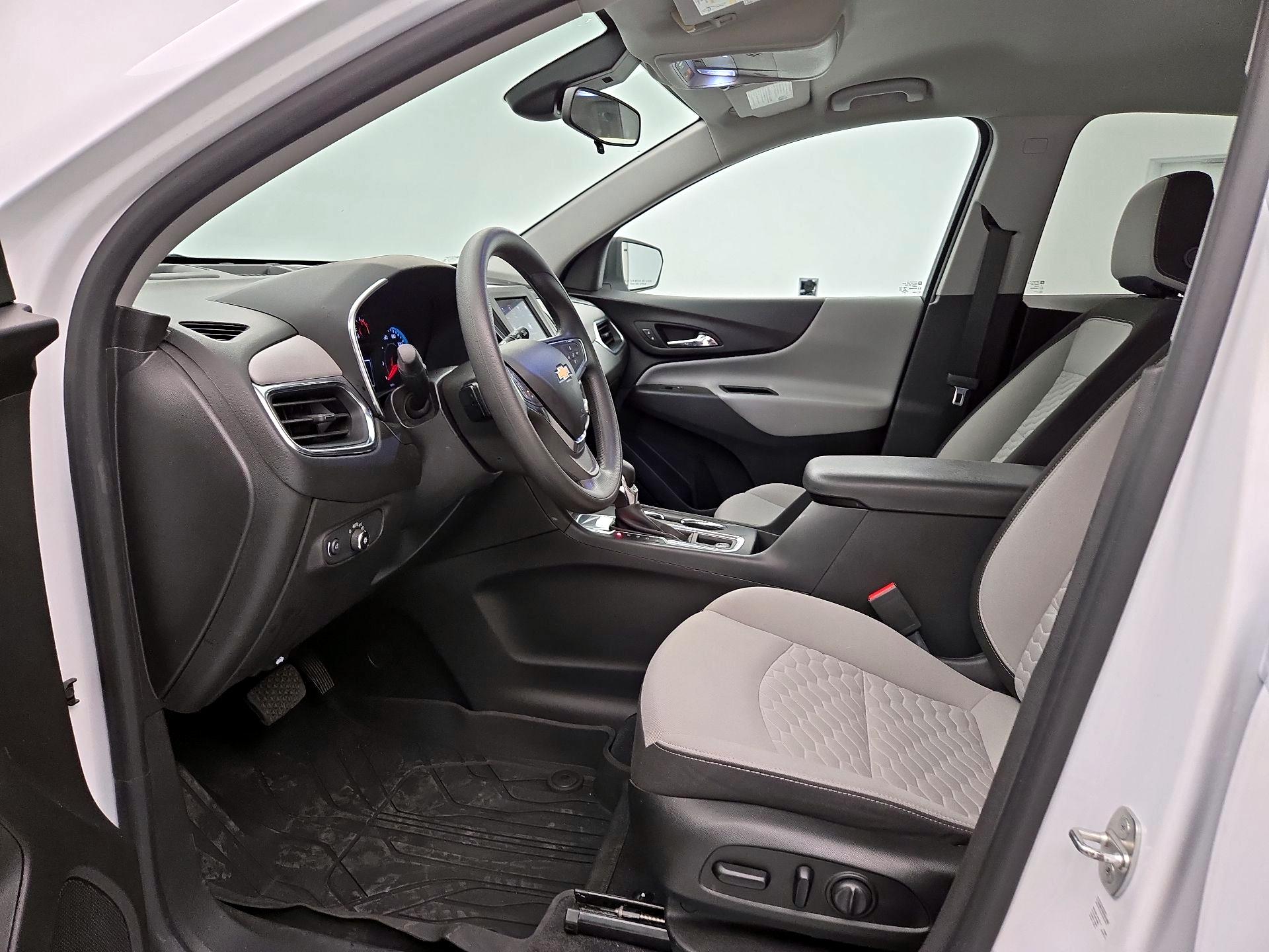 Thumbnail: 2021 Chevrolet Equinox - 11