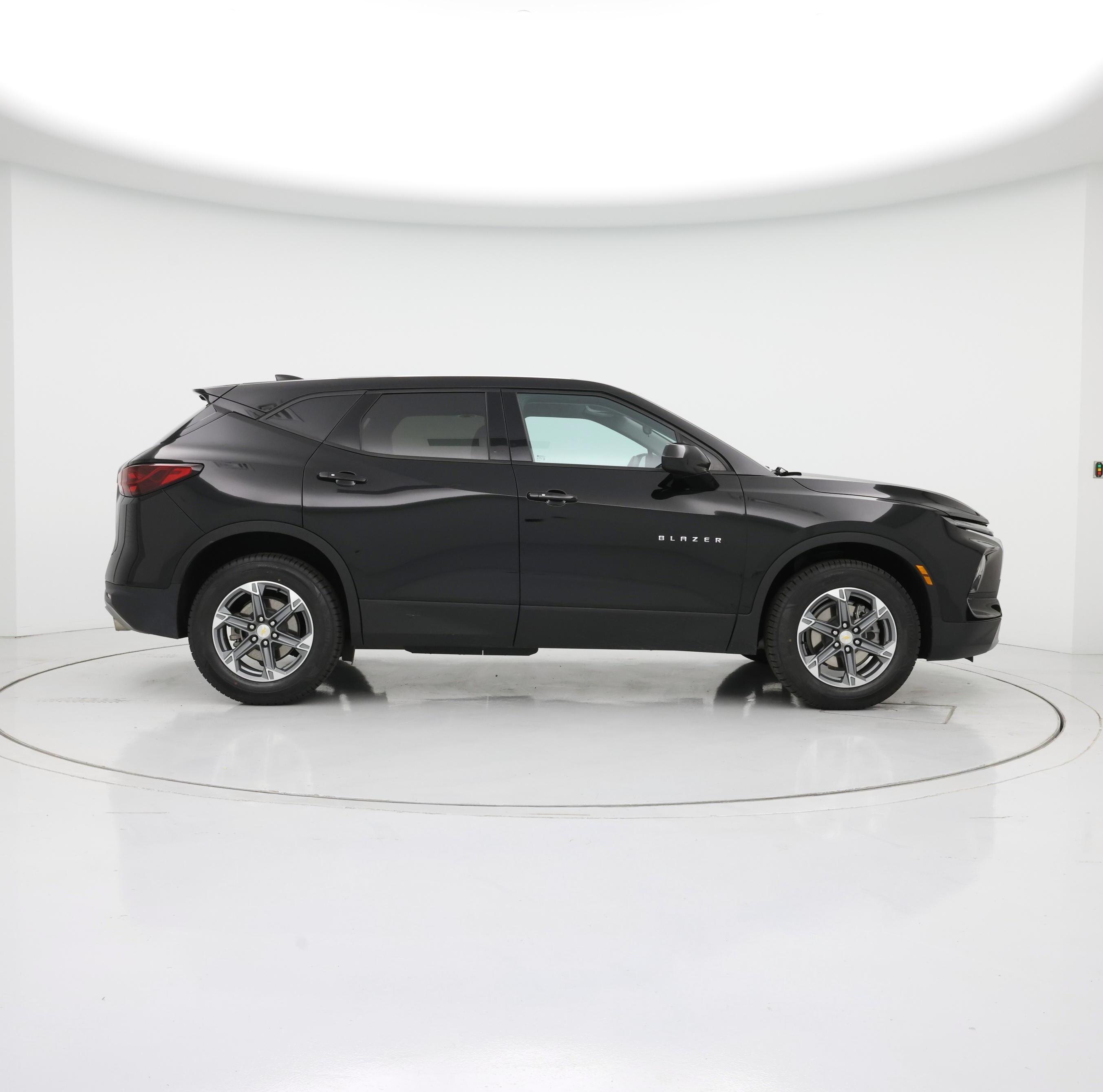 Thumbnail: 2023 Chevrolet Blazer - 7