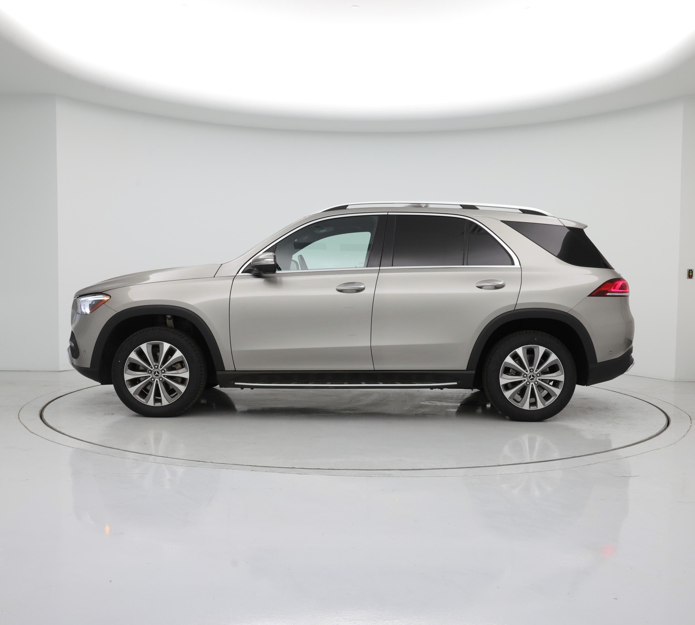 Thumbnail: 2020 Mercedes-Benz GLE - 3