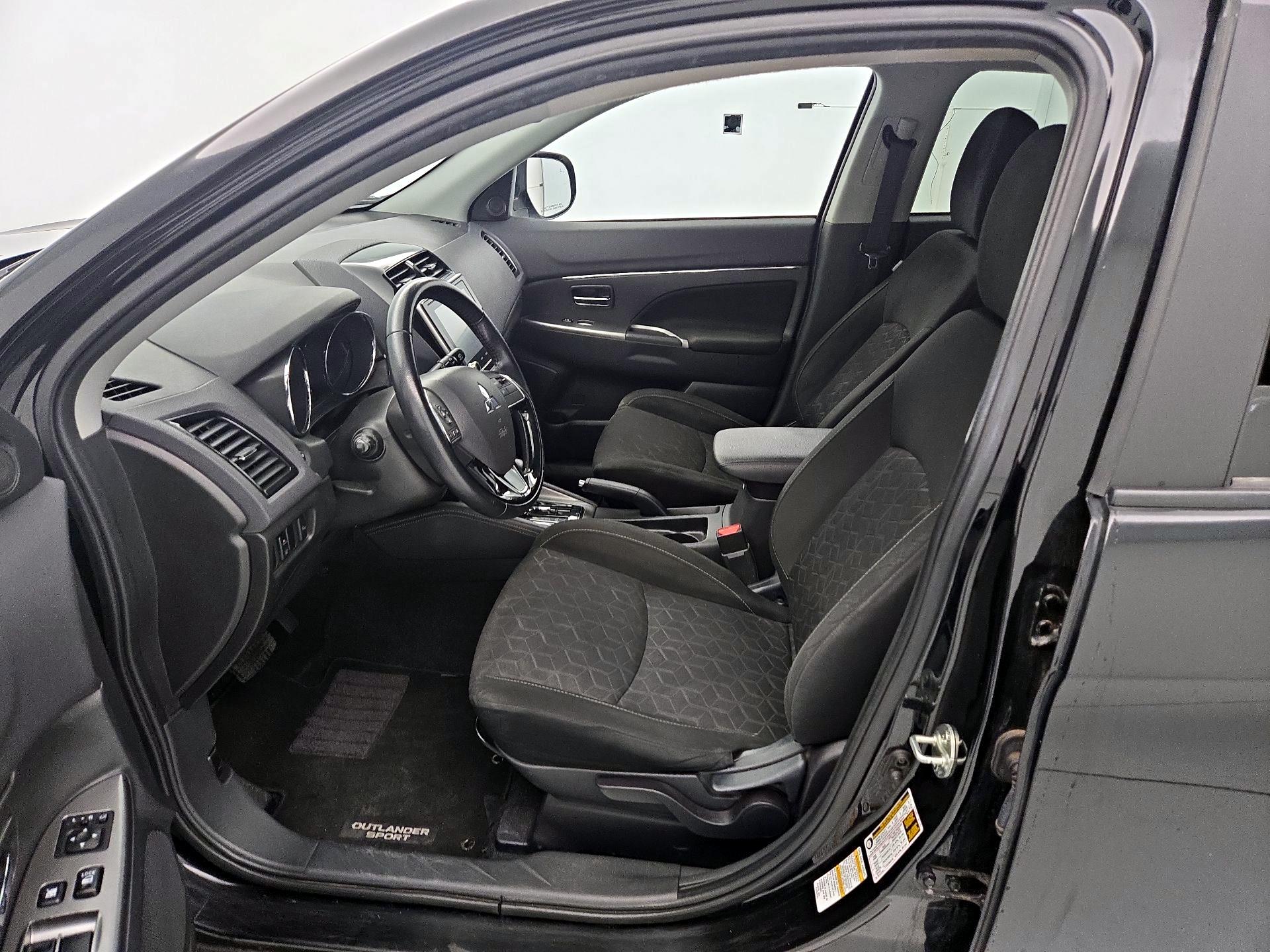 Thumbnail: 2021 Mitsubishi Outlander Sport - 11