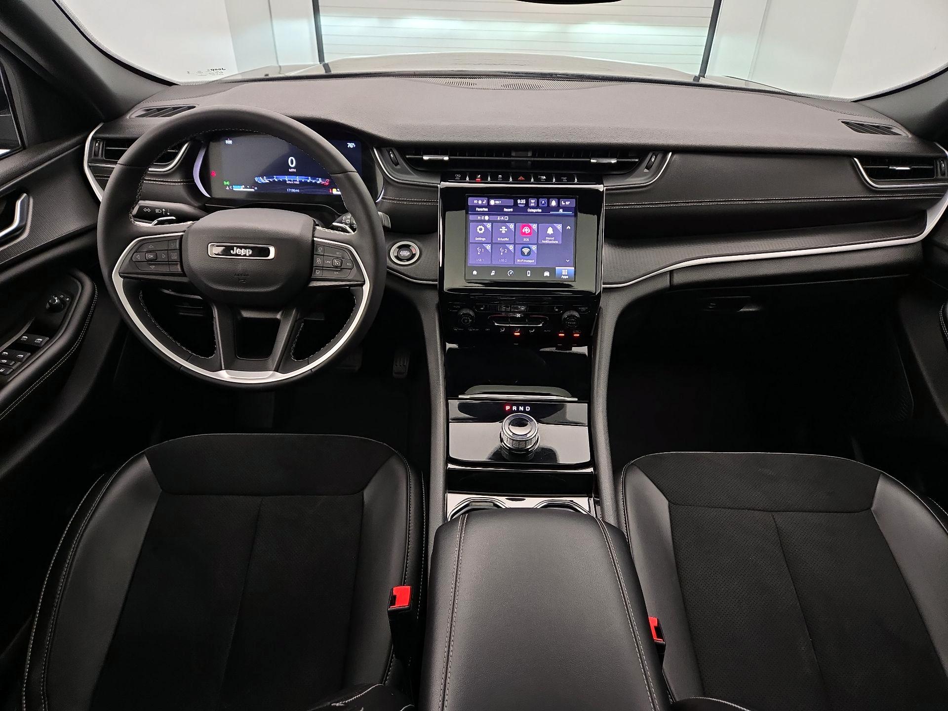 Thumbnail: 2023 Jeep Grand Cherokee - 9