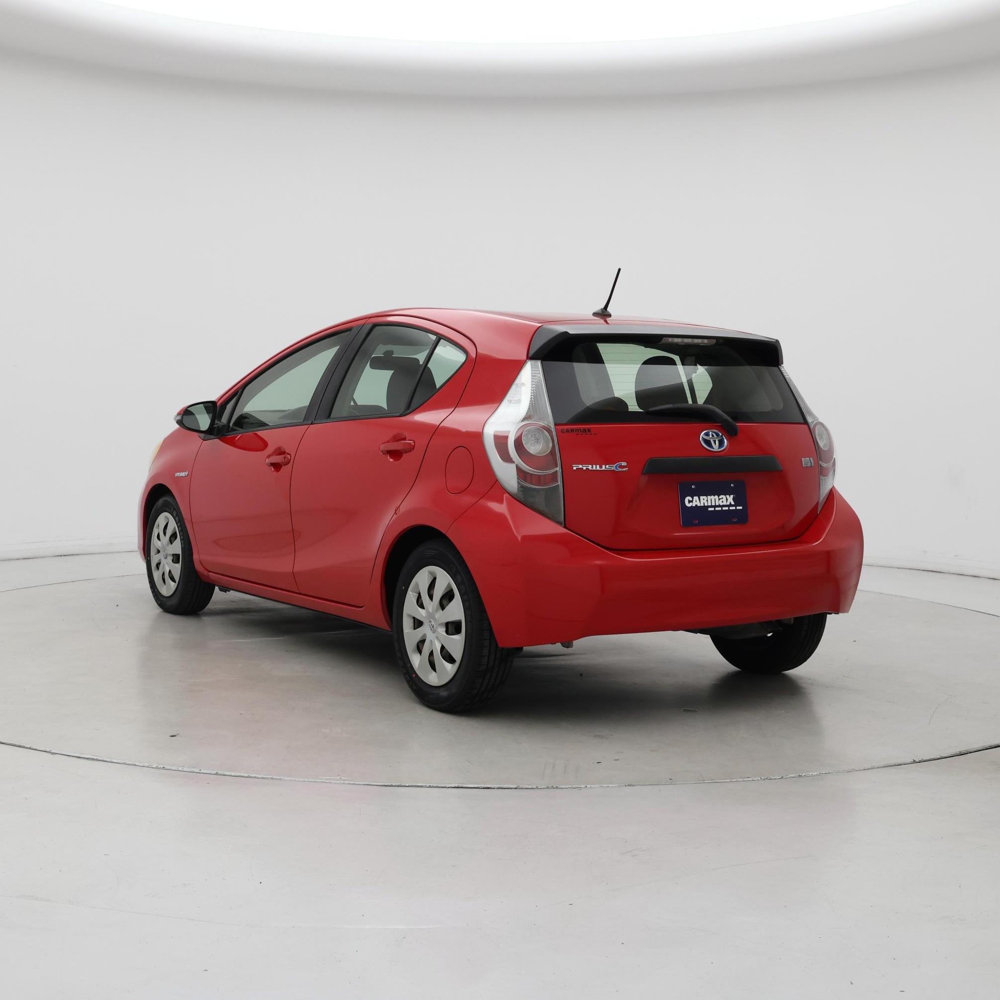 Thumbnail: 2013 Toyota Prius c - 2