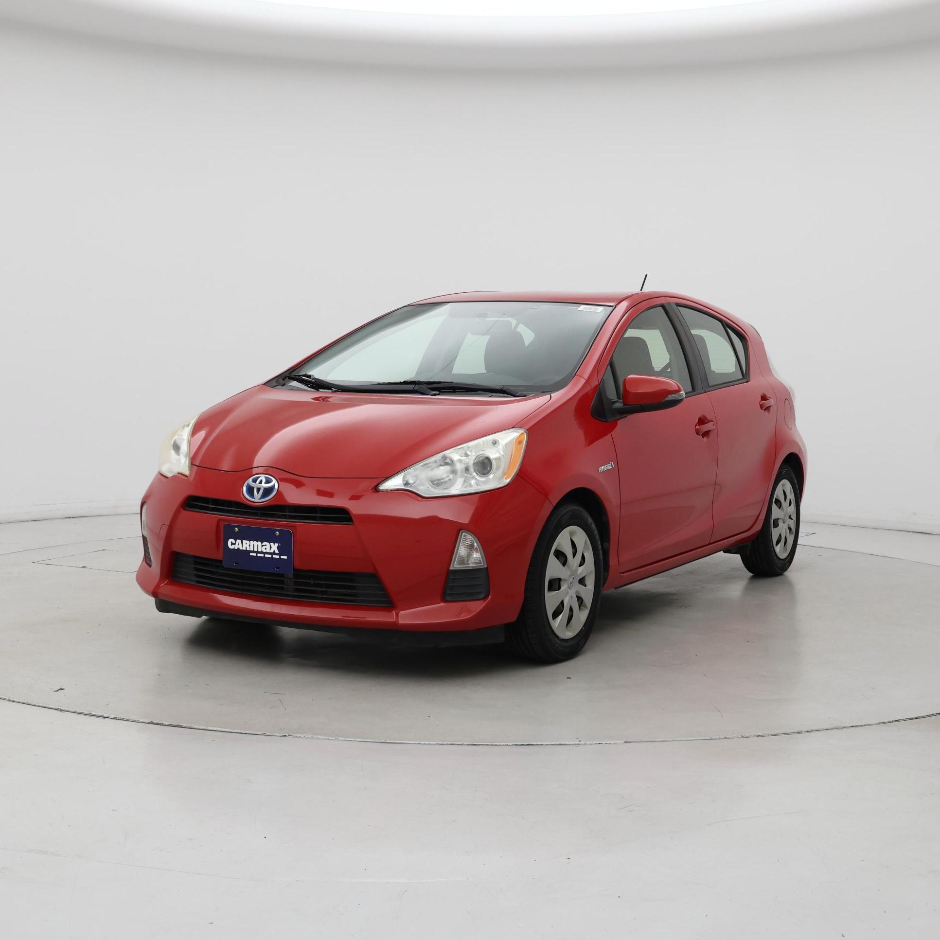 Thumbnail: 2013 Toyota Prius c - 4