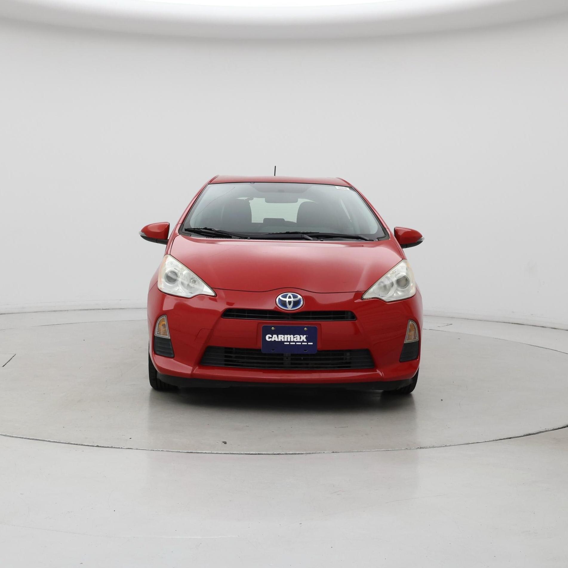 Thumbnail: 2013 Toyota Prius c - 5