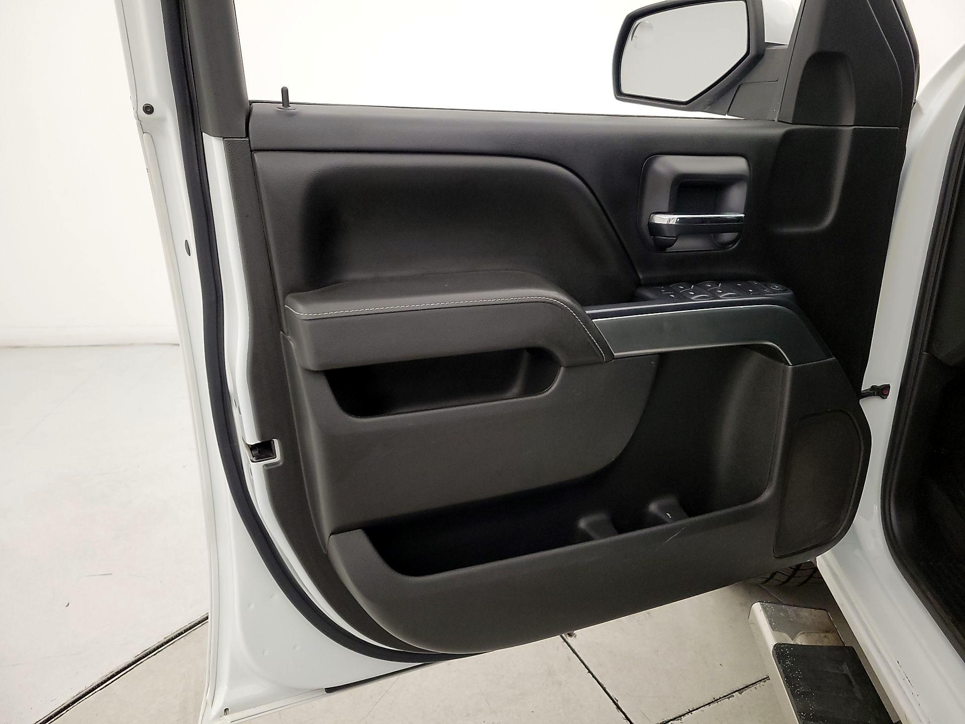 Thumbnail: 2015 Chevrolet Silverado 1500 - 12