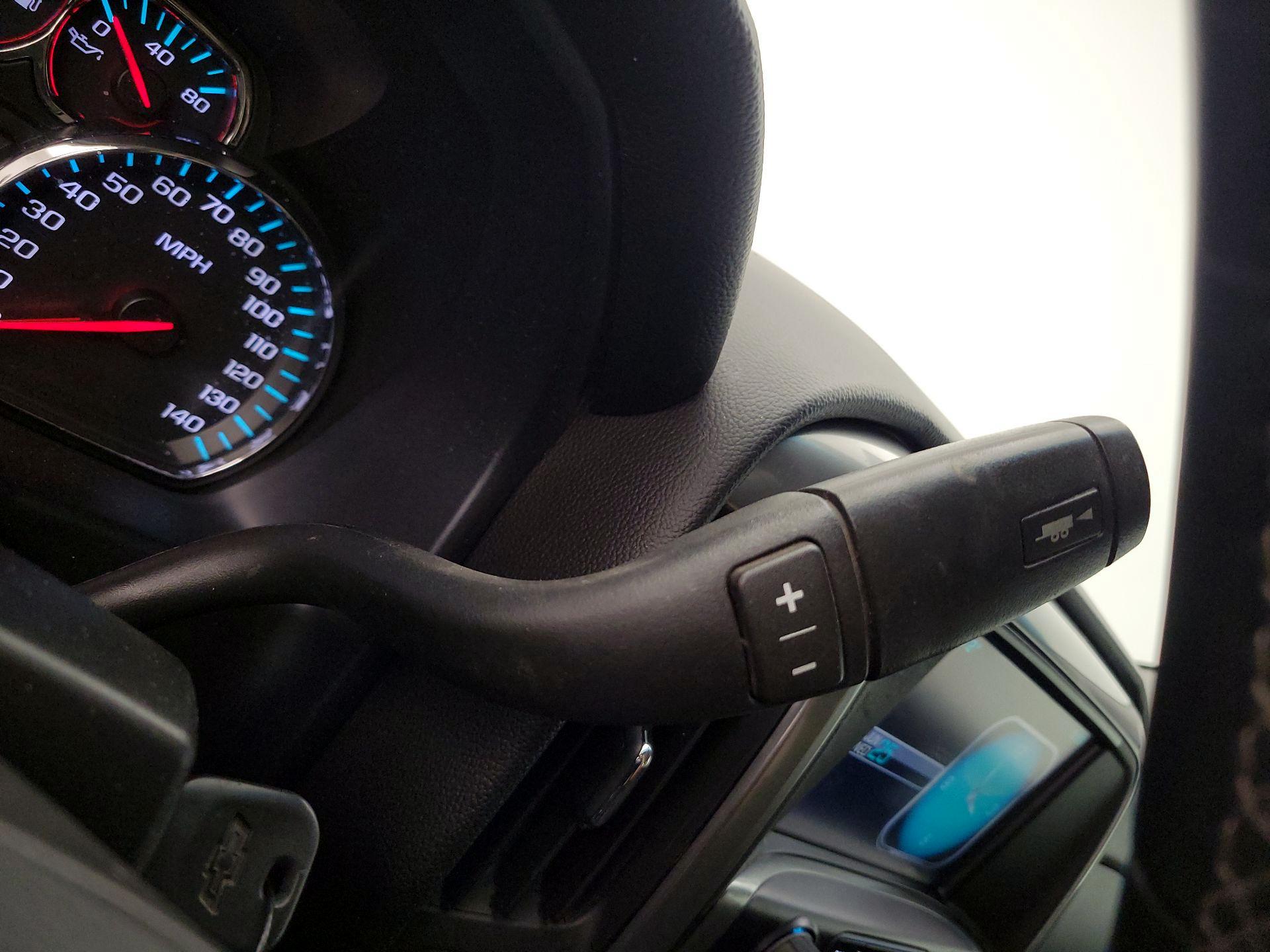 Thumbnail: 2015 Chevrolet Silverado 1500 - 18