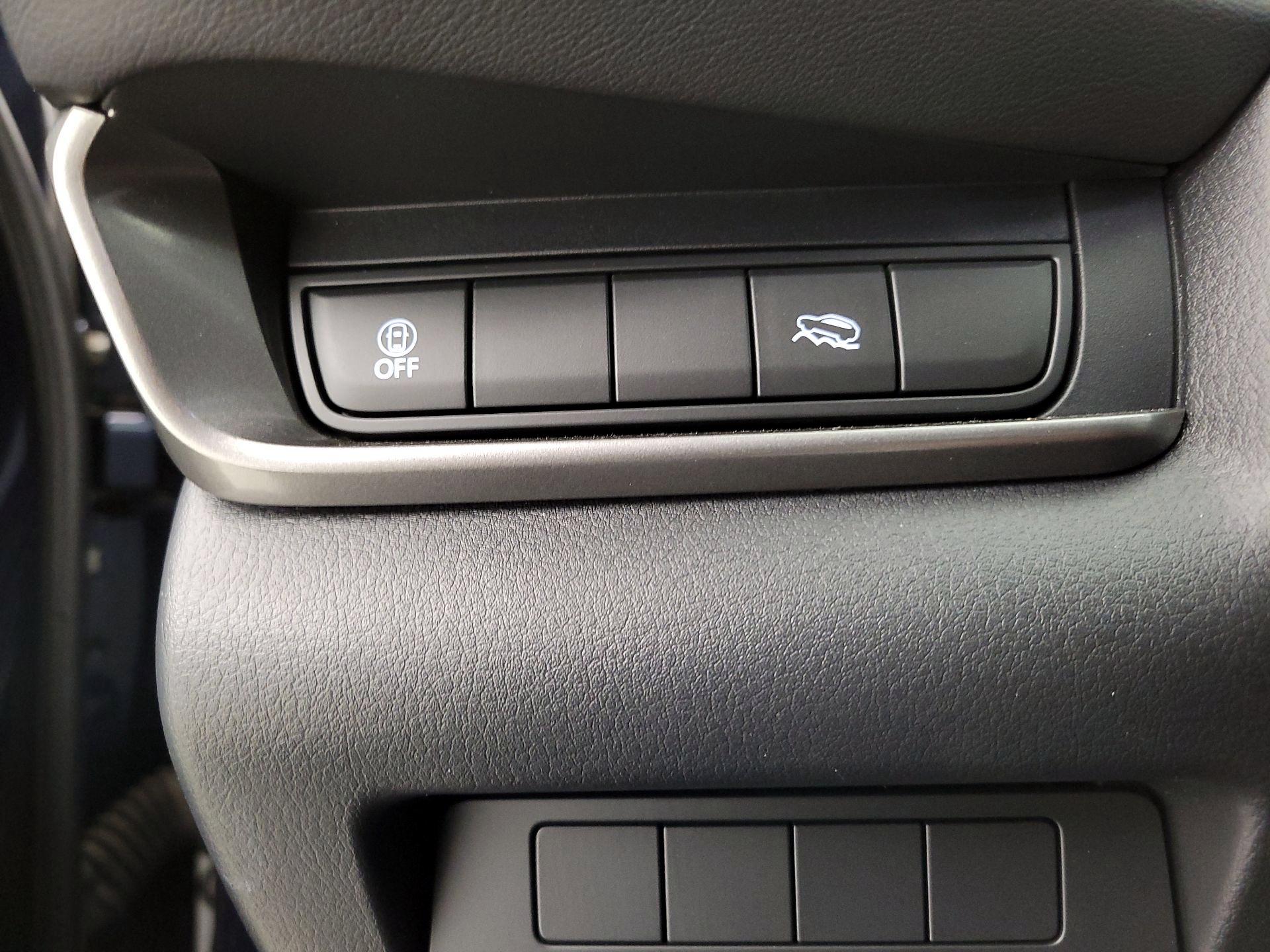 Thumbnail: 2023 Mazda CX-30 - 13