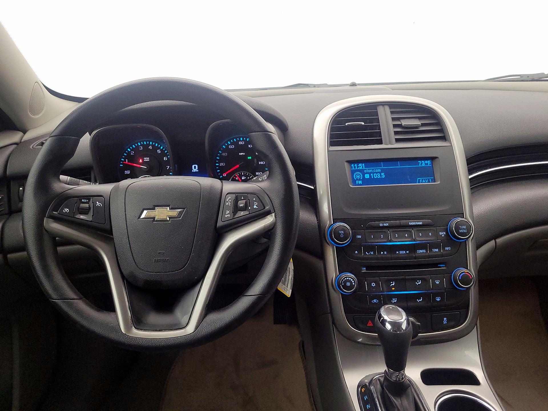 Thumbnail: 2015 Chevrolet Malibu - 10