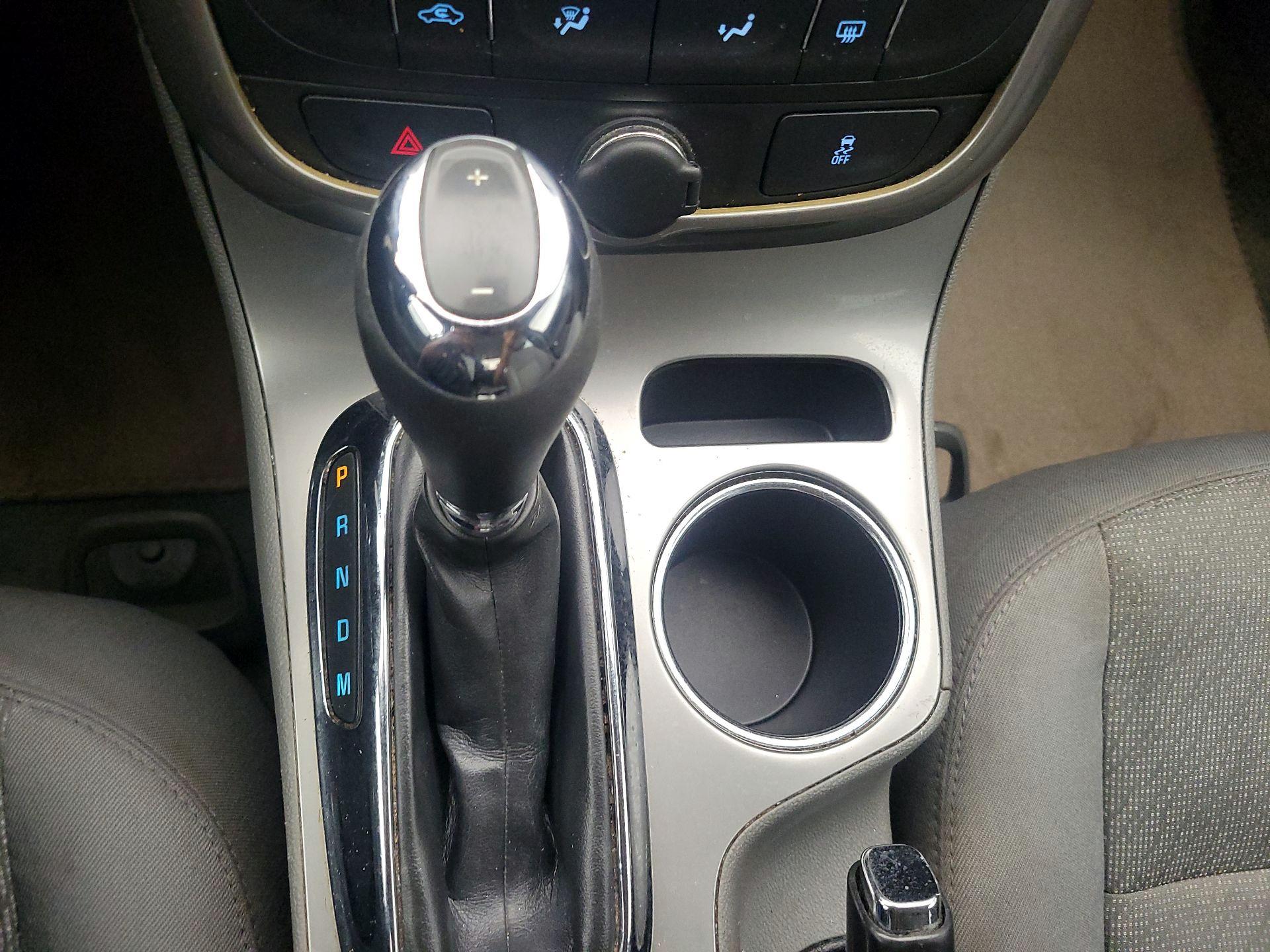 Thumbnail: 2015 Chevrolet Malibu - 16