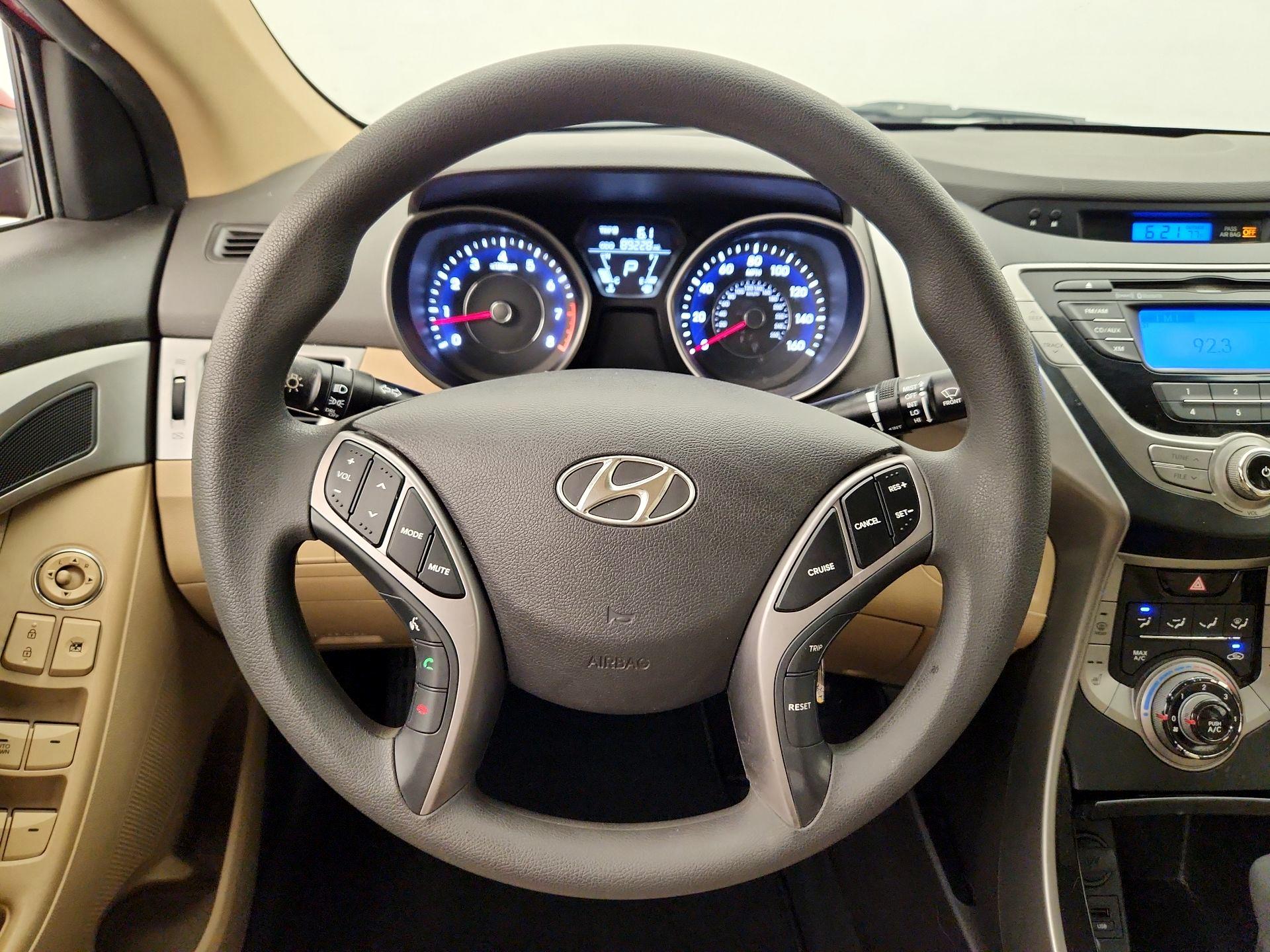 Thumbnail: 2013 Hyundai Elantra - 10