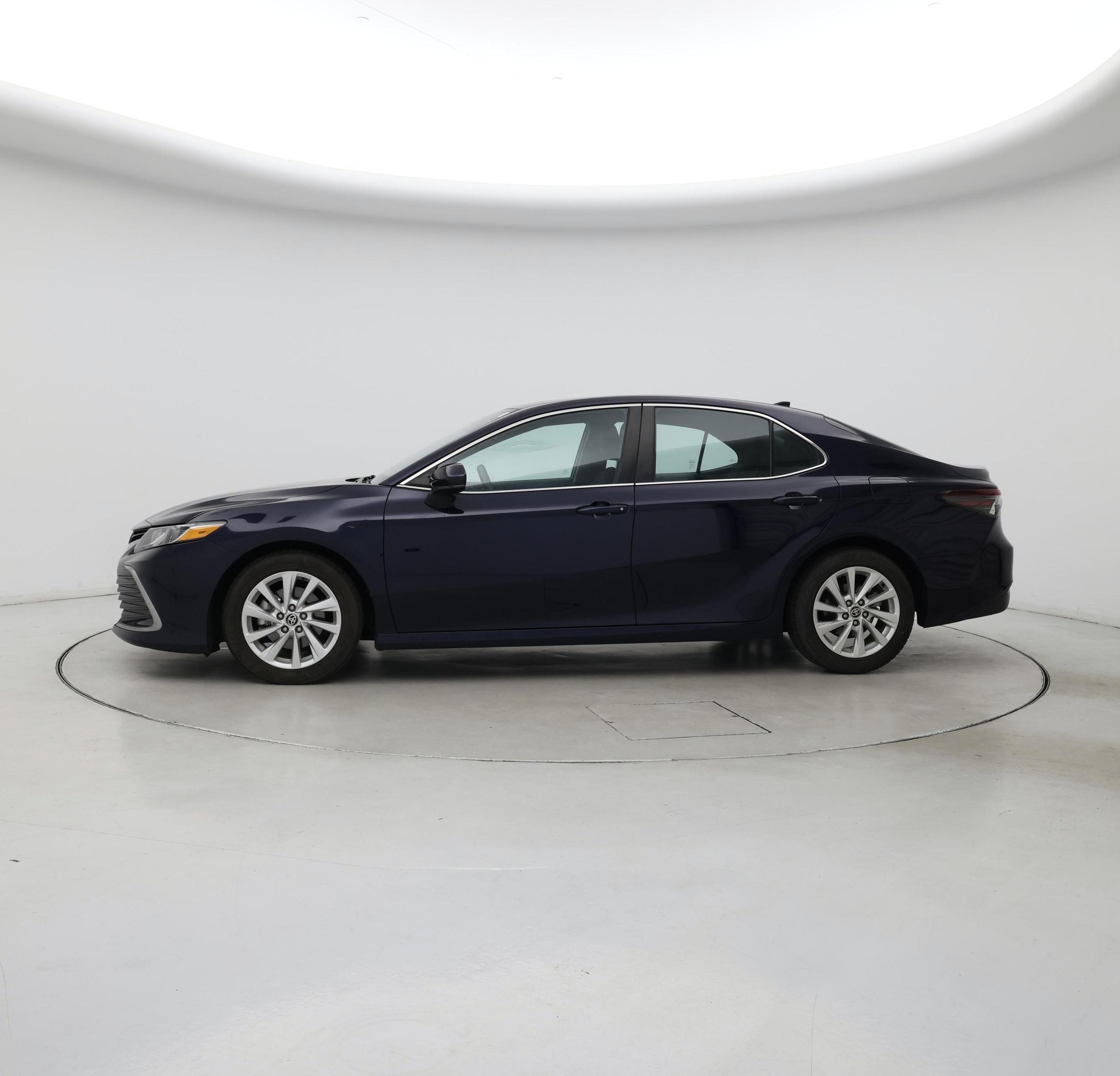 Thumbnail: 2021 Toyota Camry - 3