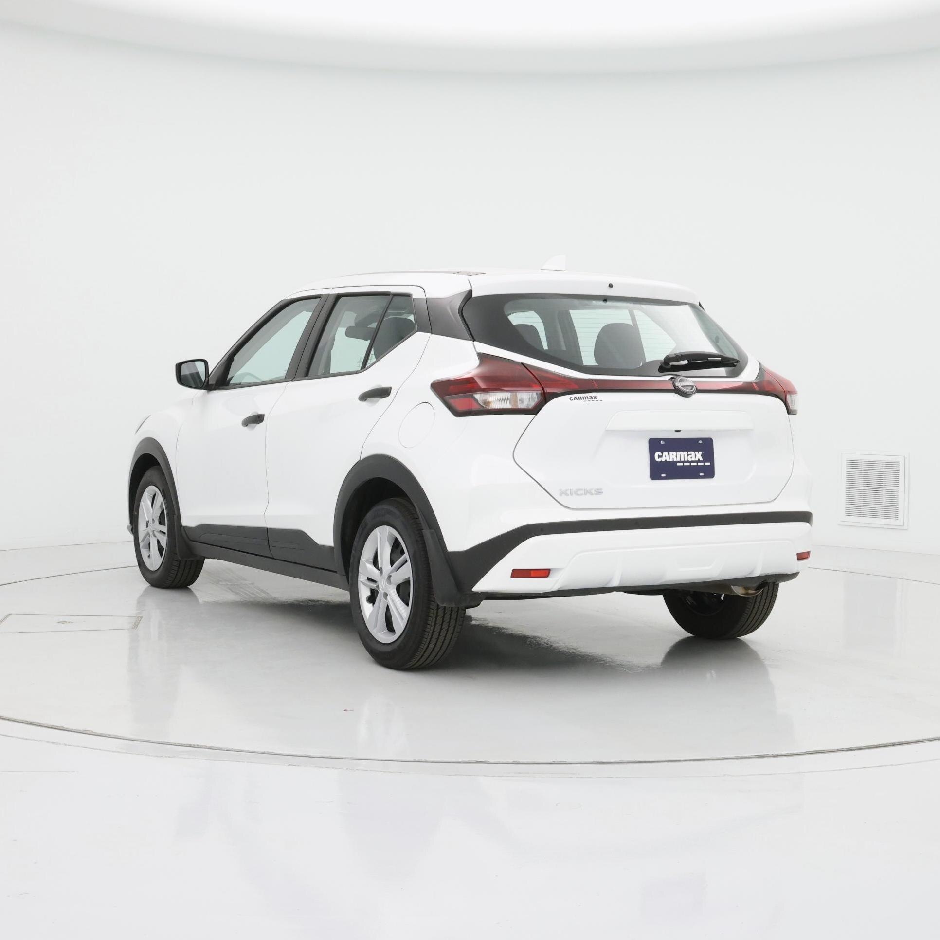 Thumbnail: 2024 Nissan Kicks - 2